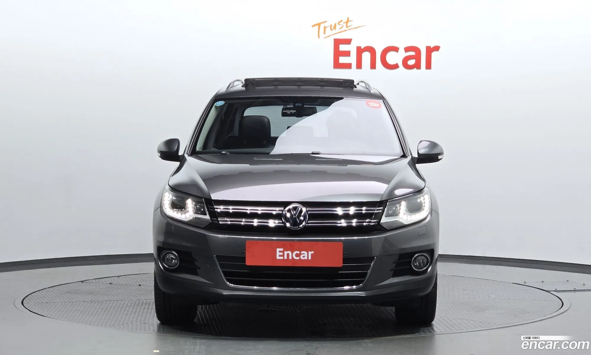 Volkswagen New Tiguan 20 Tdi Premium 5N - фотография 12462870