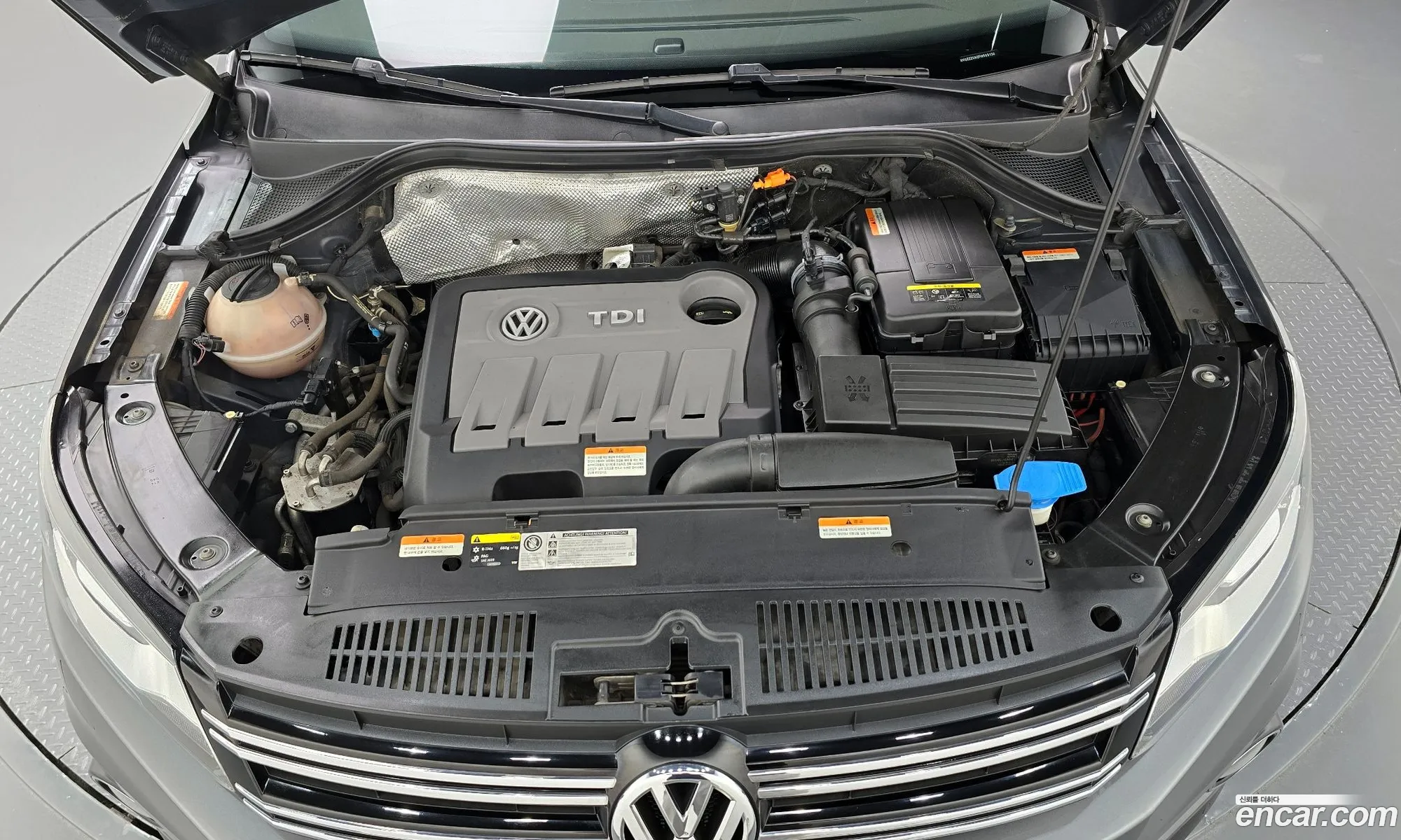 Volkswagen New Tiguan 20 Tdi Premium 5N - фотография 12462873