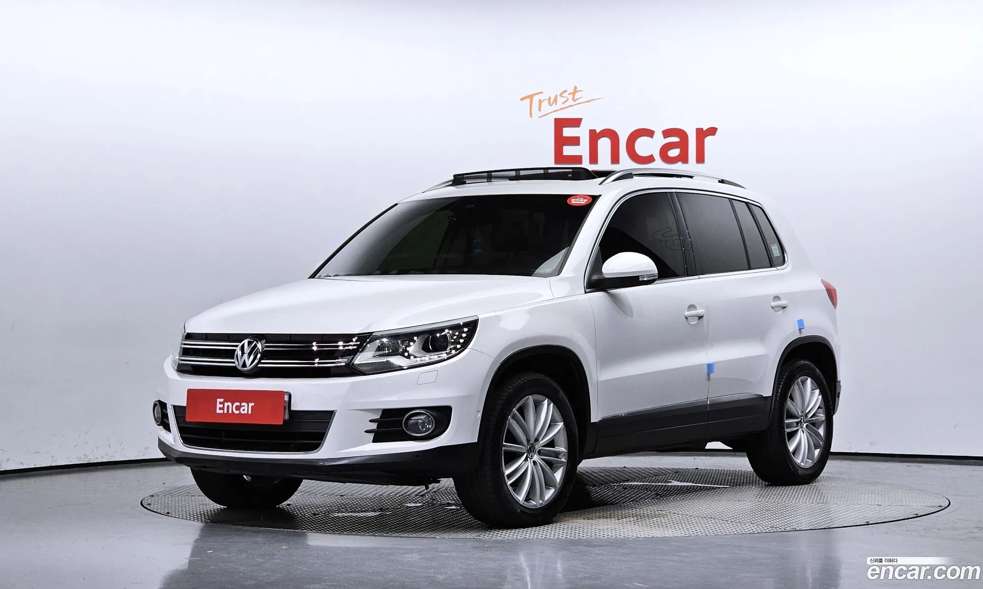 Volkswagen New Tiguan 20 Tdi Premium 5N - фотография 8462796