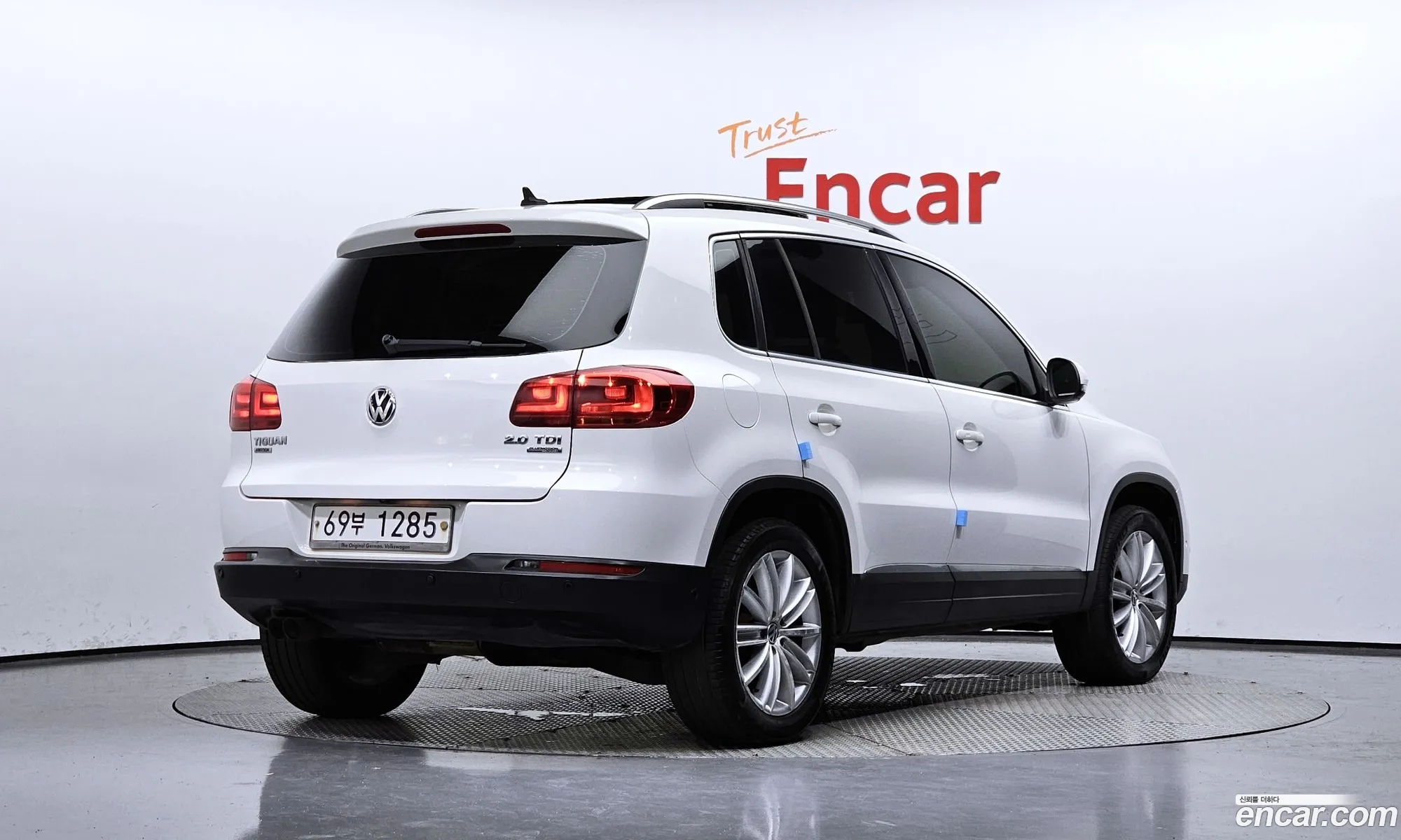 Volkswagen New Tiguan 20 Tdi Premium 5N - фотография 8462797