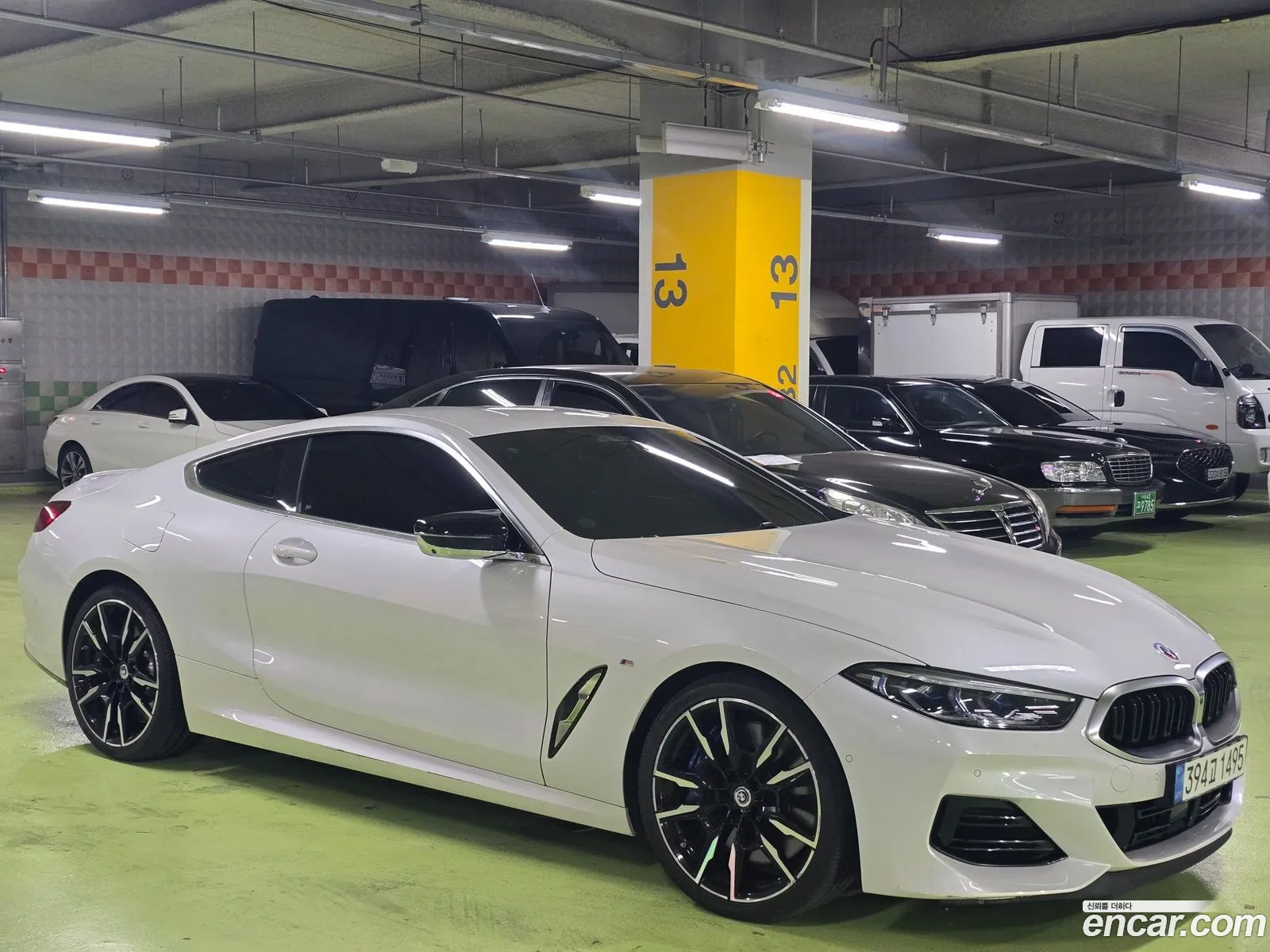 BMW 8 Series G15 M850I ​​xDrive Coupe - фотография 6918223
