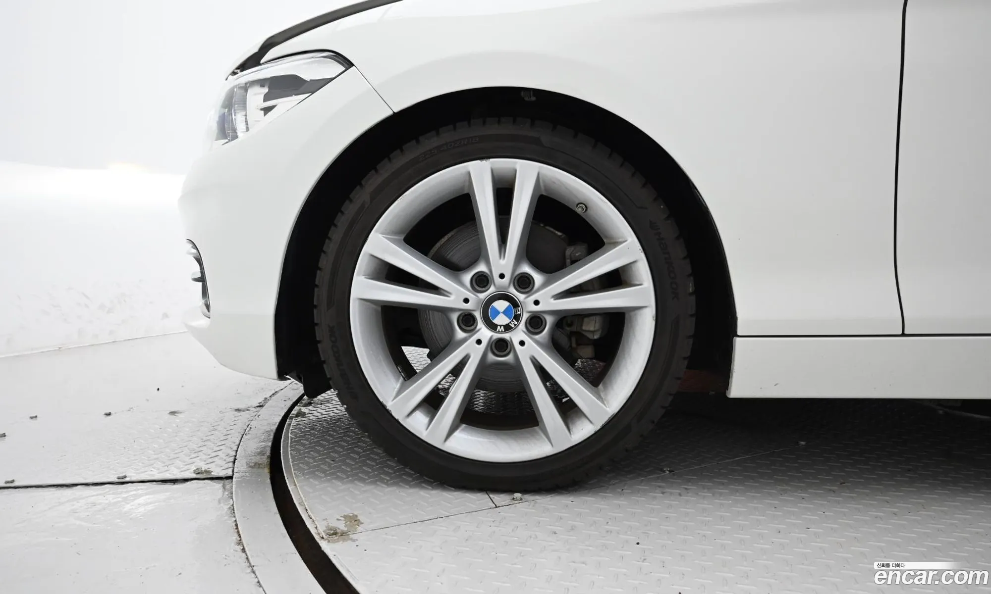 BMW 1 Series F20 118D Sports 5-Door - фотография 18465355