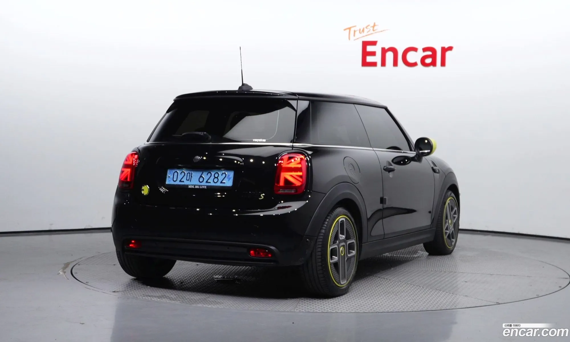 Mini Cooper Electric Se Electric 1St Generation - фотография 918522