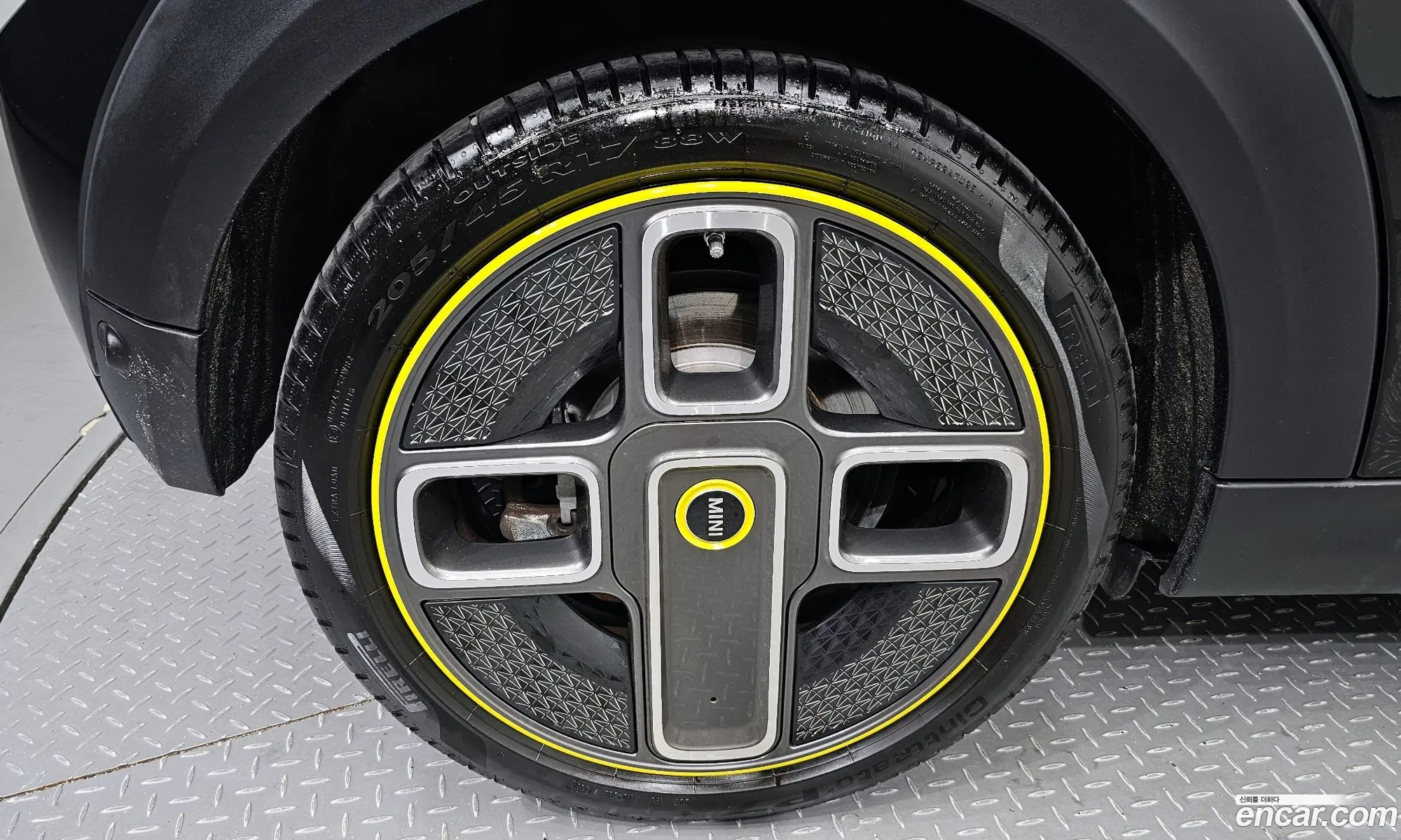 Mini Cooper Electric Se Electric 1St Generation - фотография 918525
