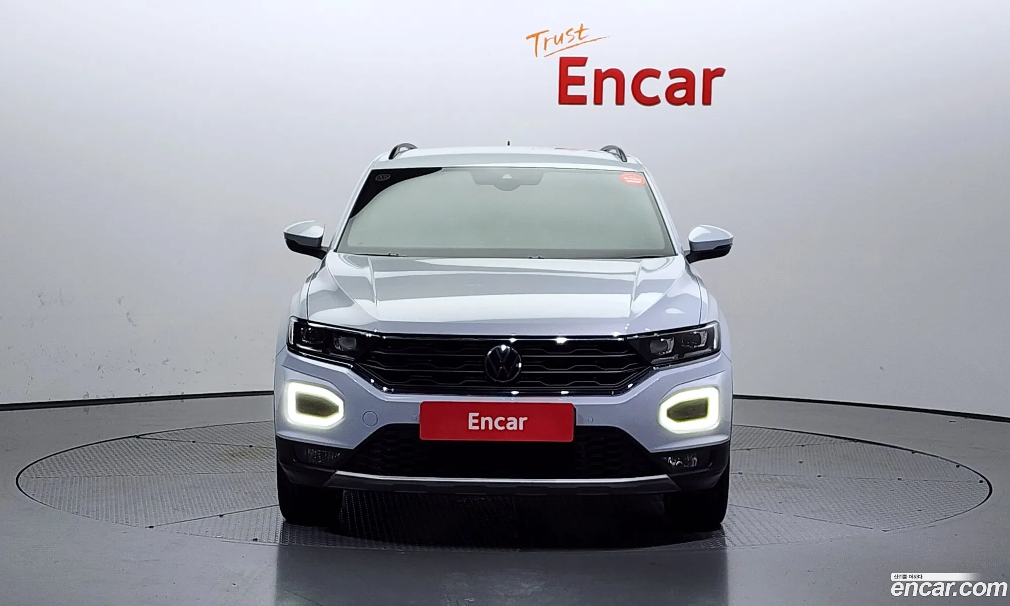 Volkswagen T-Roc 20 Tdi Style - фотография 8019057