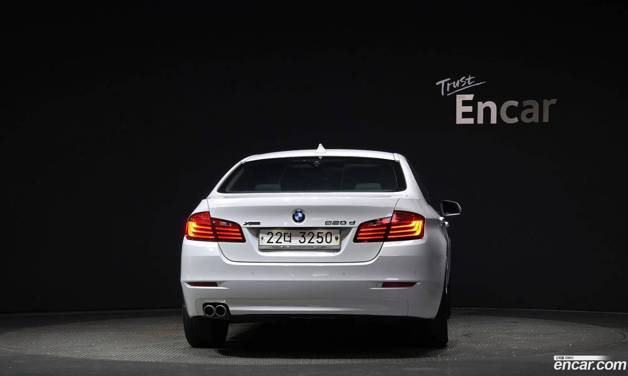 BMW 5 Series F10 520D xDrive - фотография 7292321