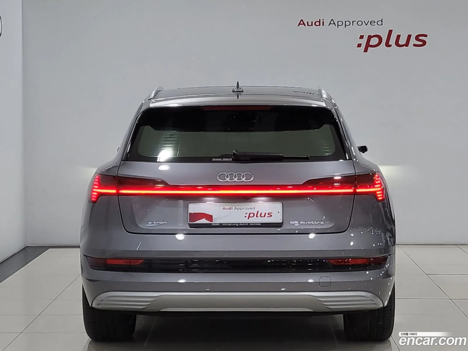 Audi E-Tron 55 Quattro - фотография 997434