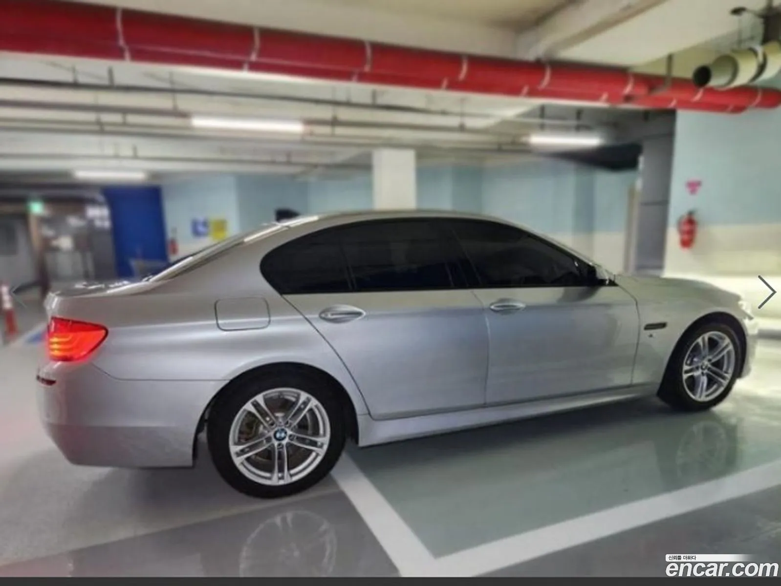 BMW 5 Series F10 520D M Aerodynamics - фотография 7373910