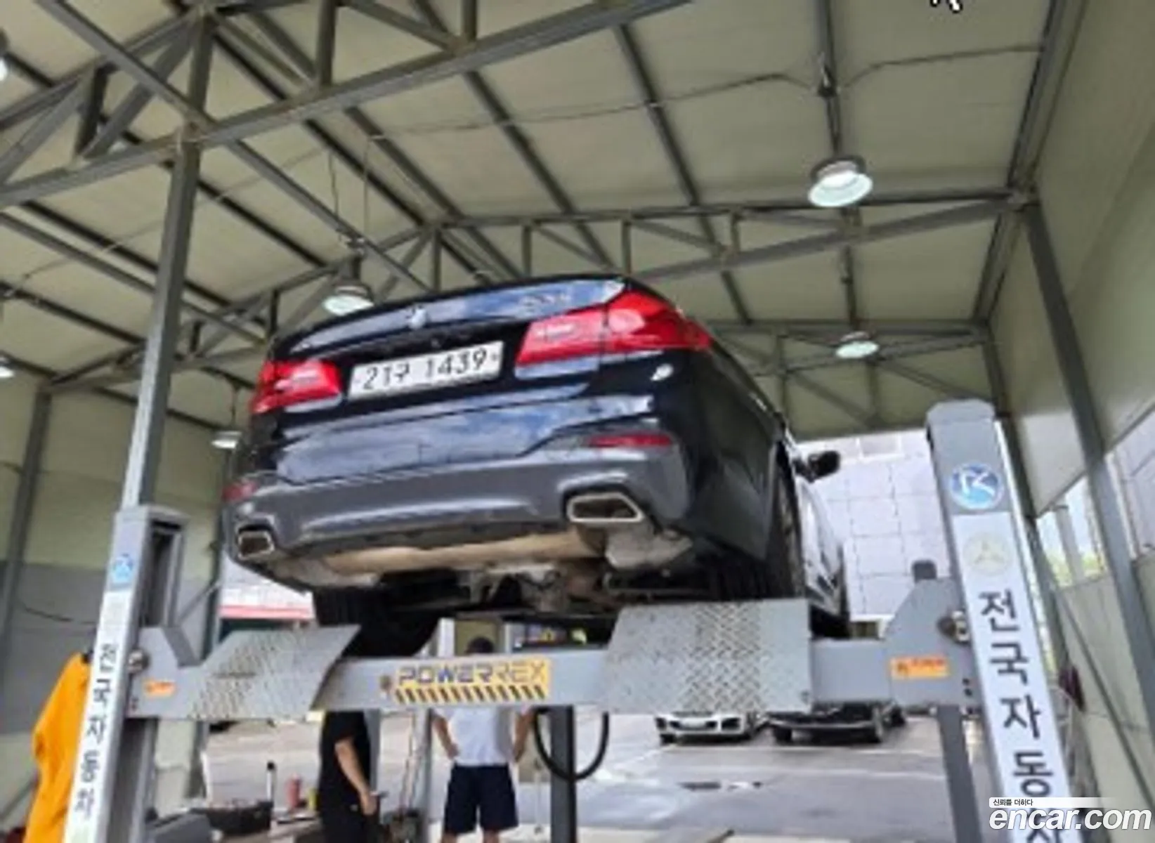 BMW 5 Series G30 530I xDrive M Sport Plus - фотография 7373921