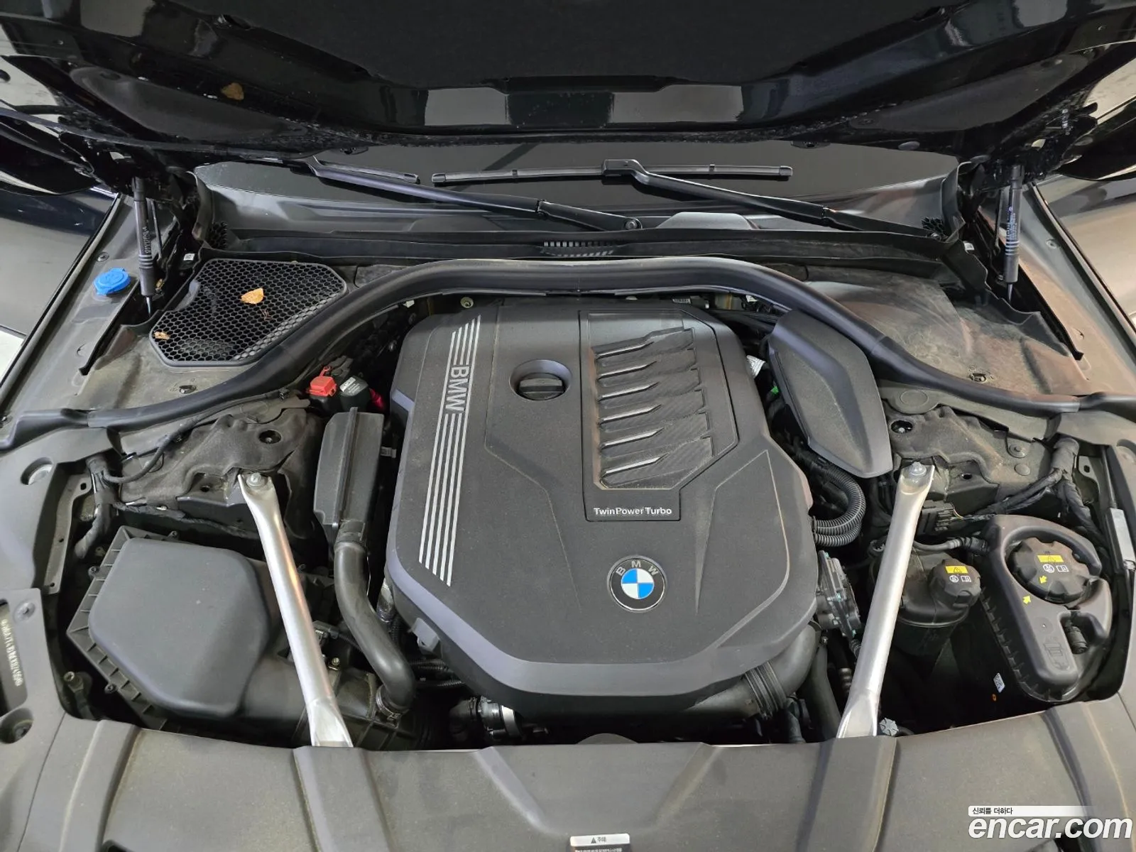 BMW 7 Series G11 740Li xDrive M Sports - фотография 6126968