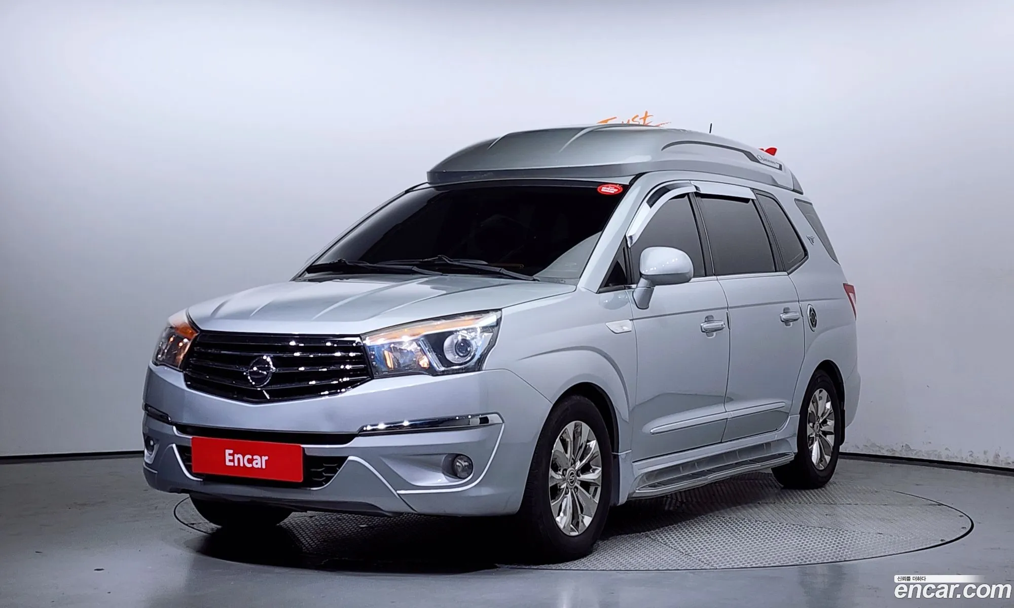 Kg Mobility Ssangyong Korando Turismo 4Wd Chateau 9-Seater High Roof - фотография 7354822