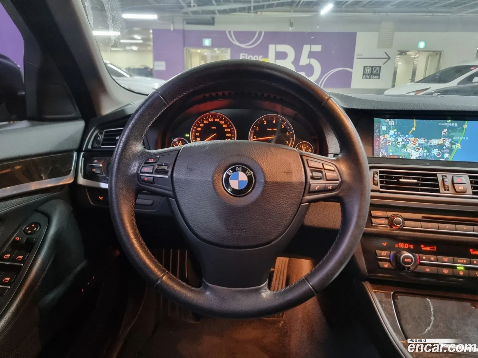 BMW 5 Series F10 528I - фотография 6743464