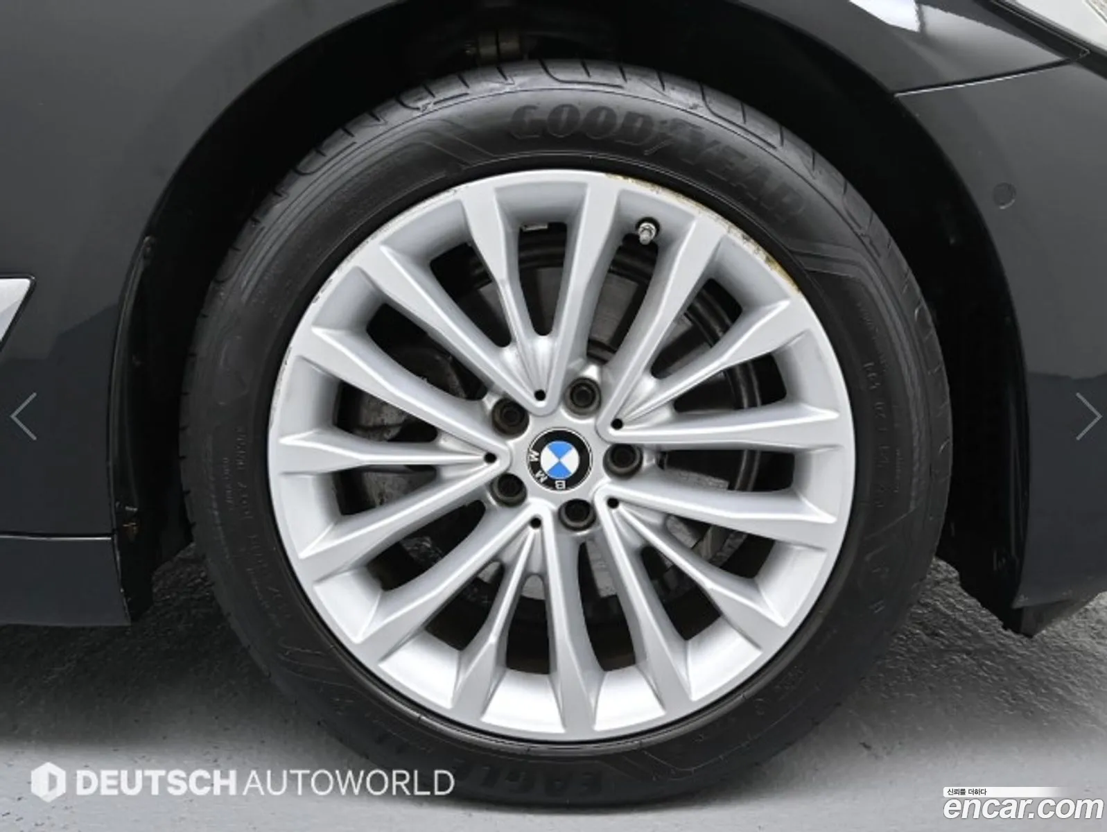 BMW 5 Series G30 523D ​​xDrive Luxury - фотография 7414526