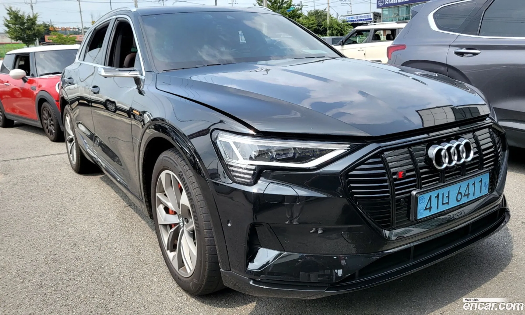 Audi E-Tron 55 Quattro - фотография 1223262