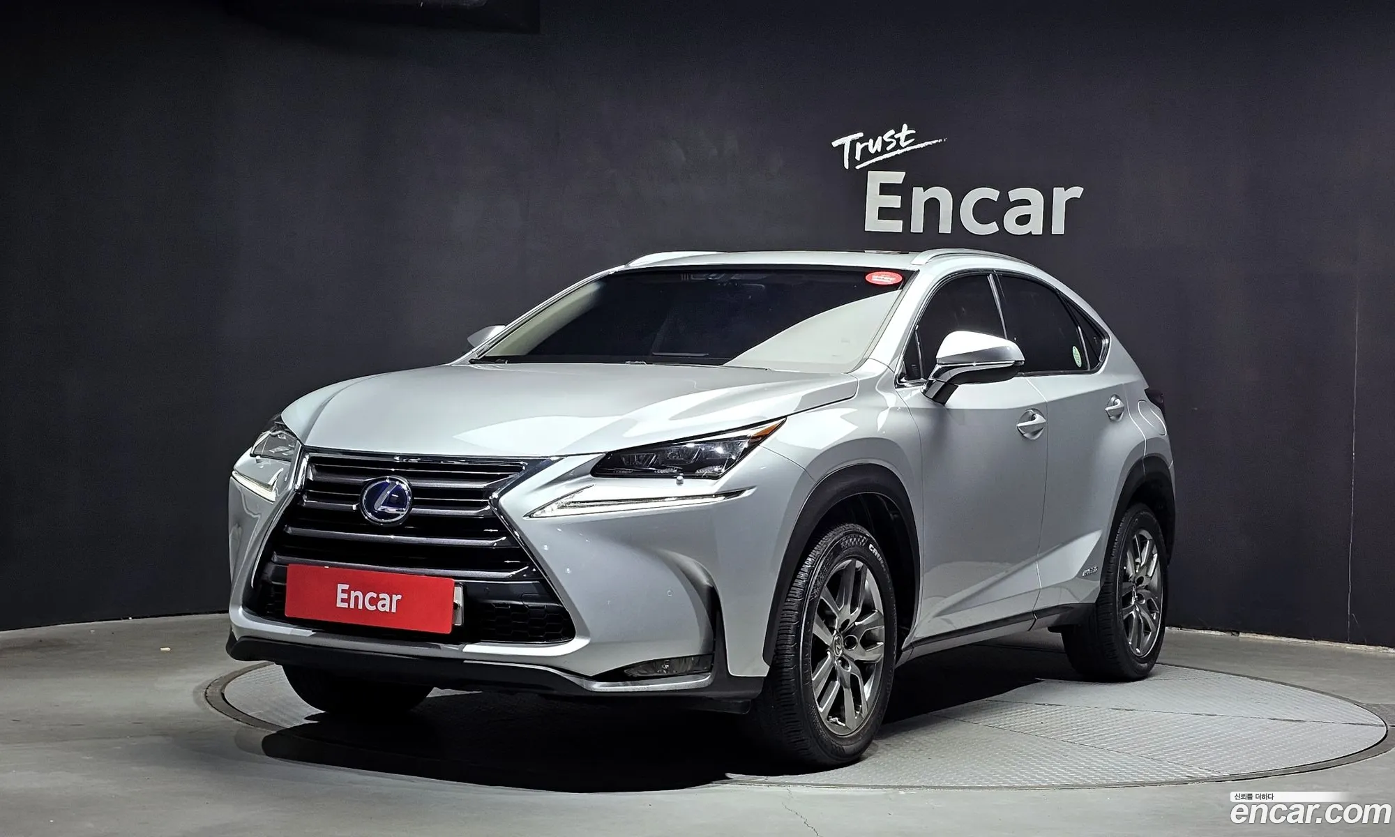 Lexus Nx300H Supreme - фотография 6585641