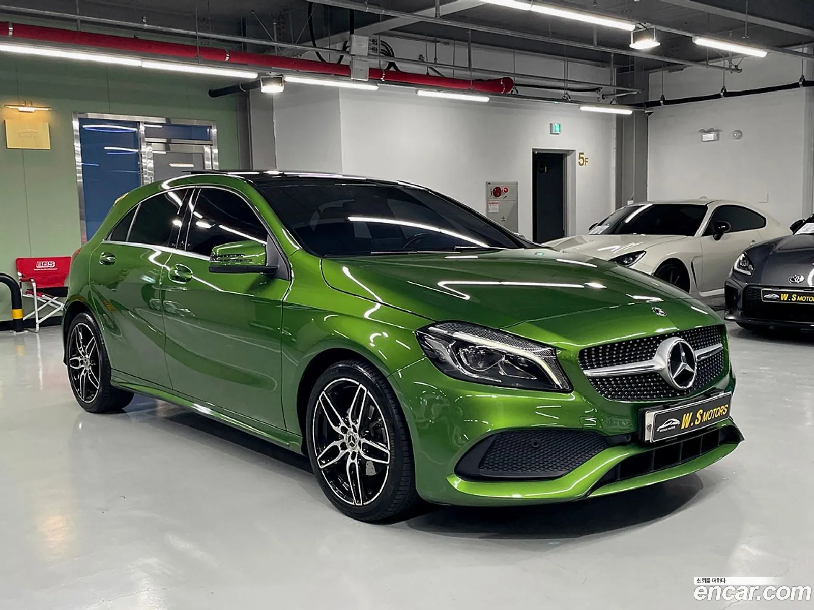 Mercedes A-Class W176 A200 Amg Line - фотография 19501063