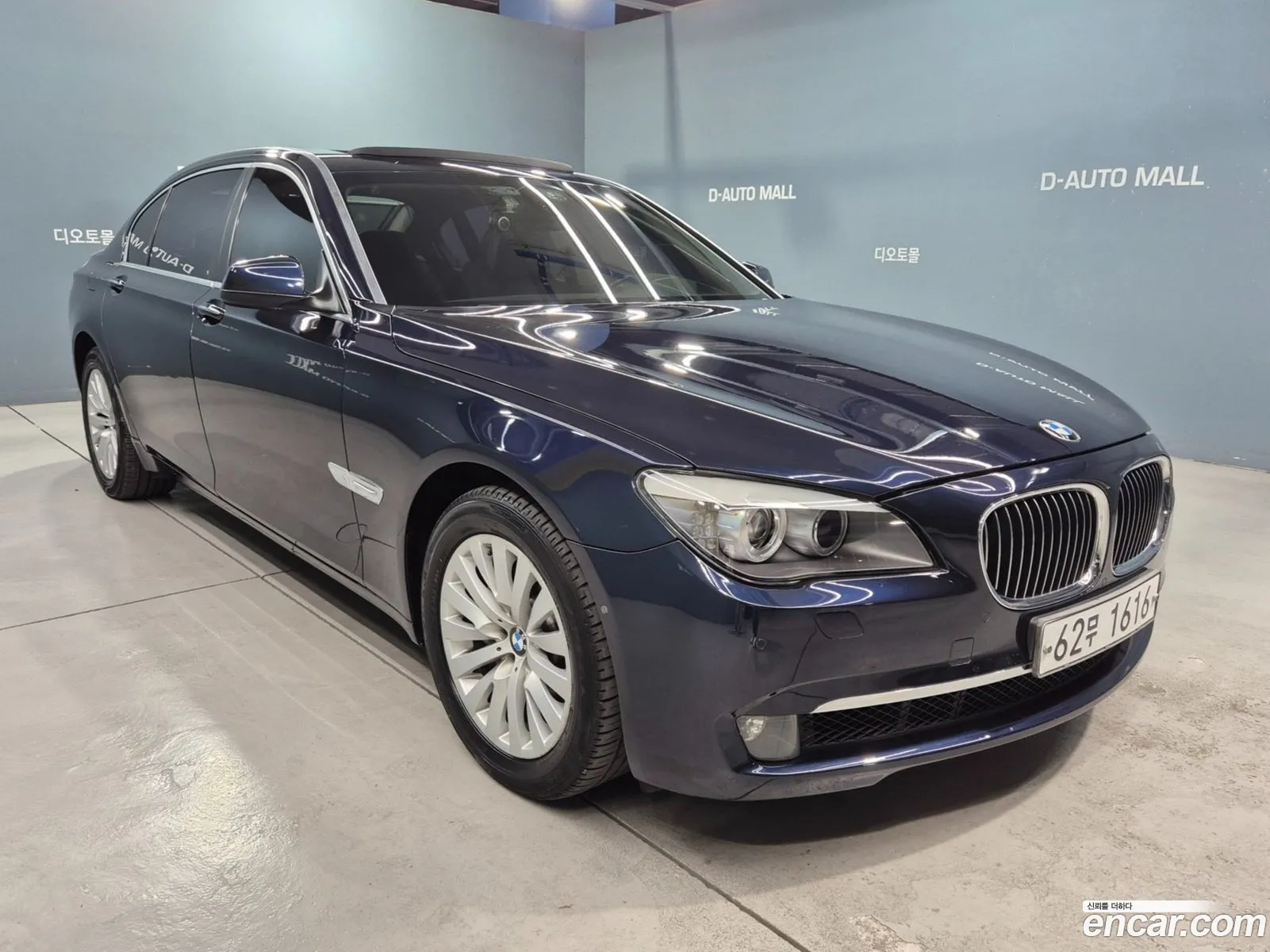 BMW 7 Series F01 740Li - фотография 7292270