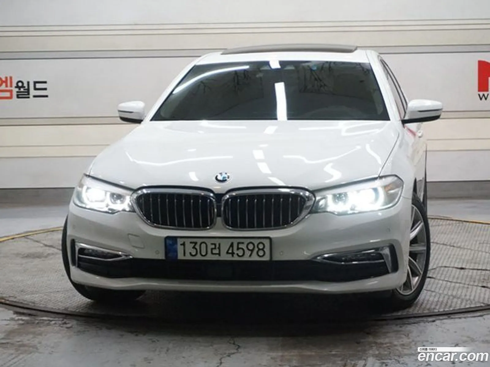 BMW 5 Series G30 520I Luxury - фотография 2625893