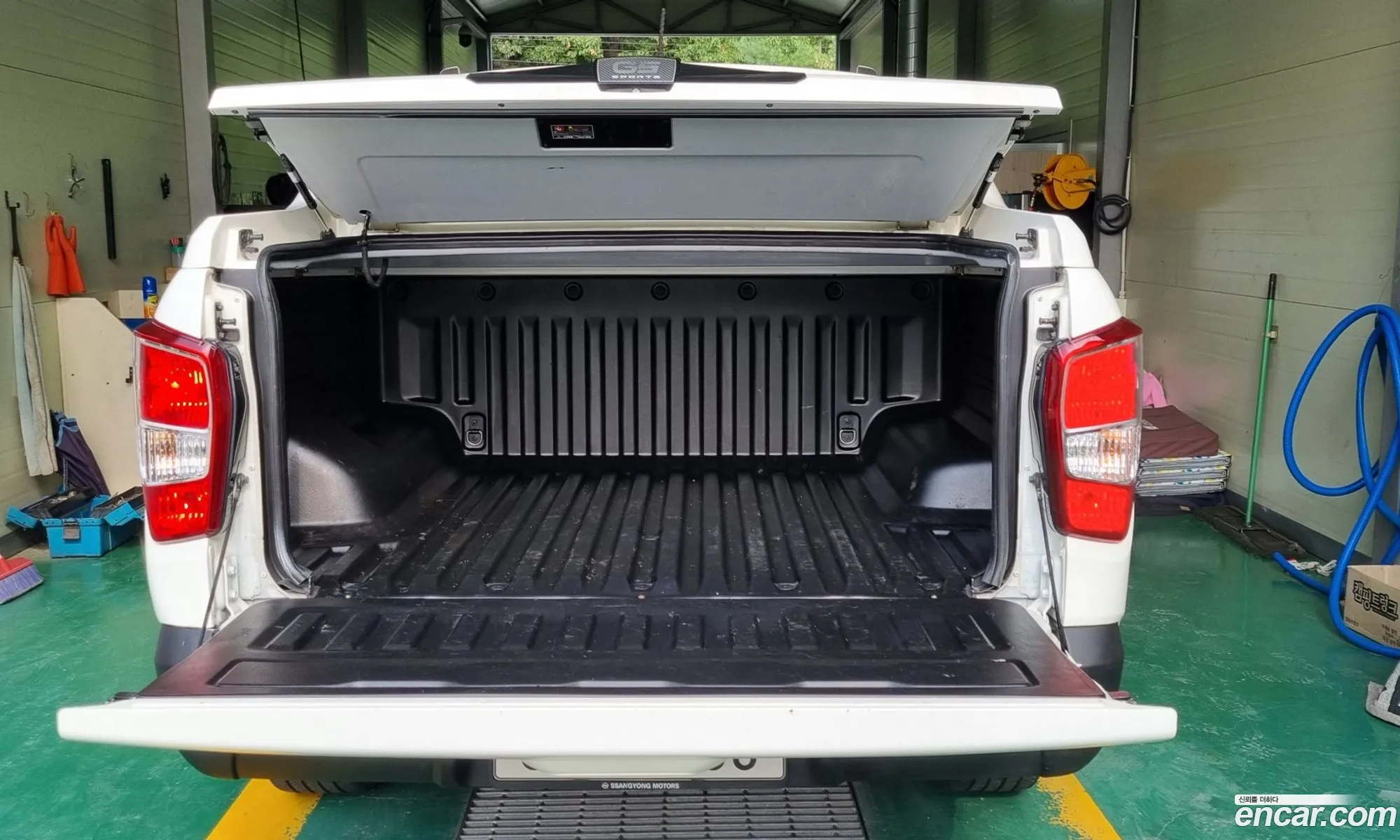Kg Mobility Ssangyong Rexton Sports Diesel 22 4Wd Prestige - фотография 4932437