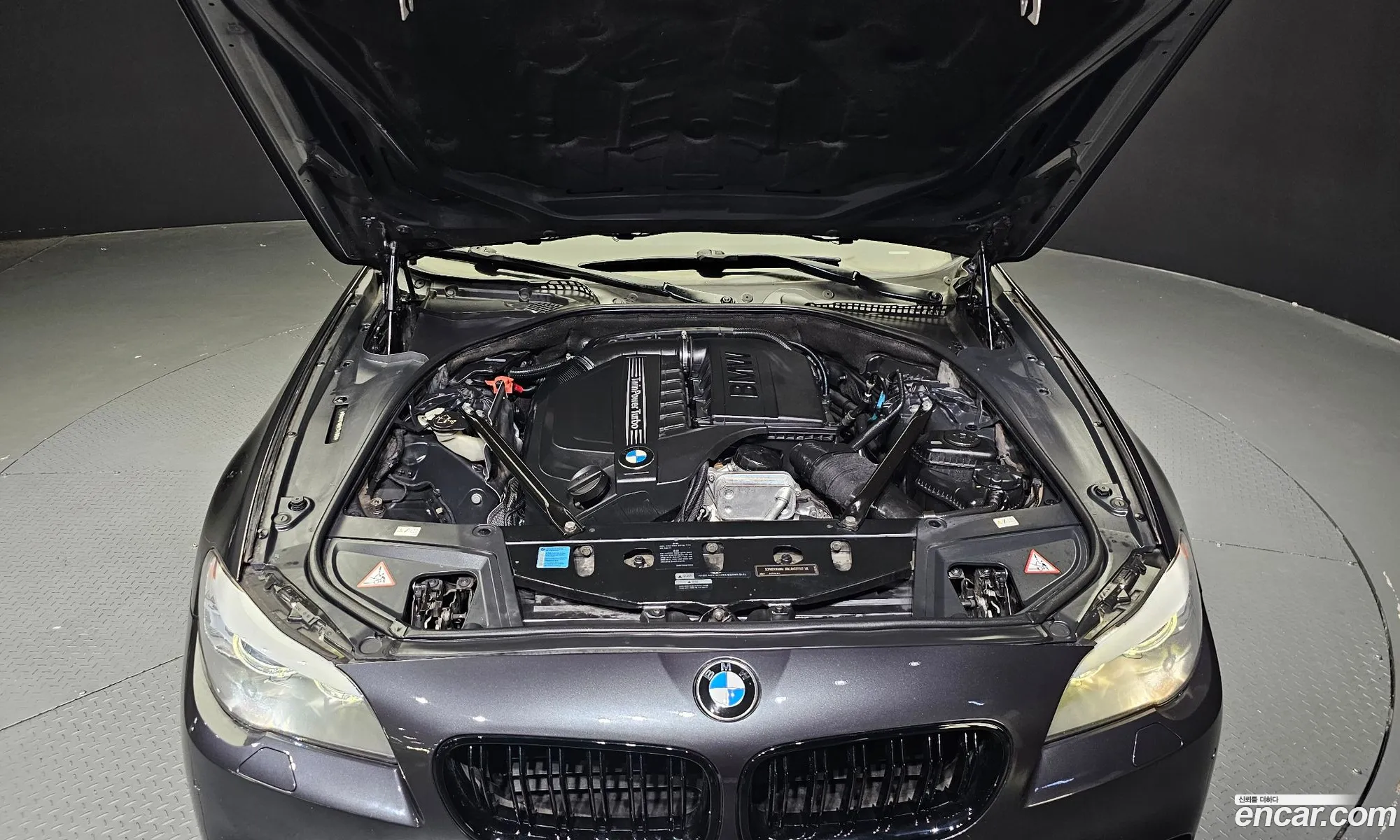 BMW 5 Series F10 535I - фотография 6615515