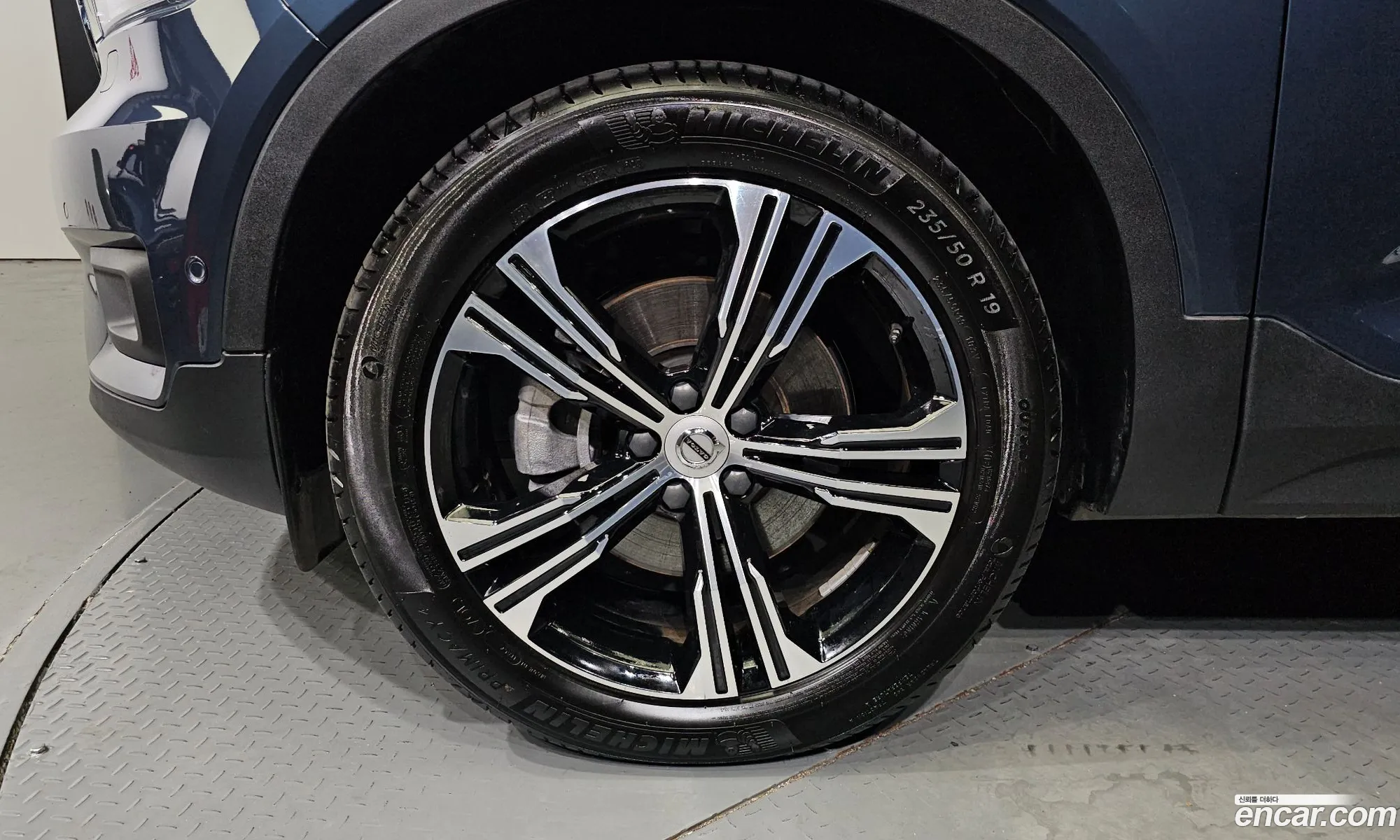 Volvo Xc40 B4 Inscription - фотография 6562297