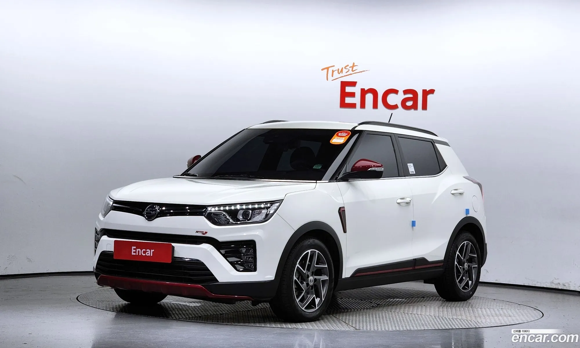 Kg Mobility Ssangyong Very New Tivoli Gasoline 15 2Wd R-Plus White - фотография 7221570