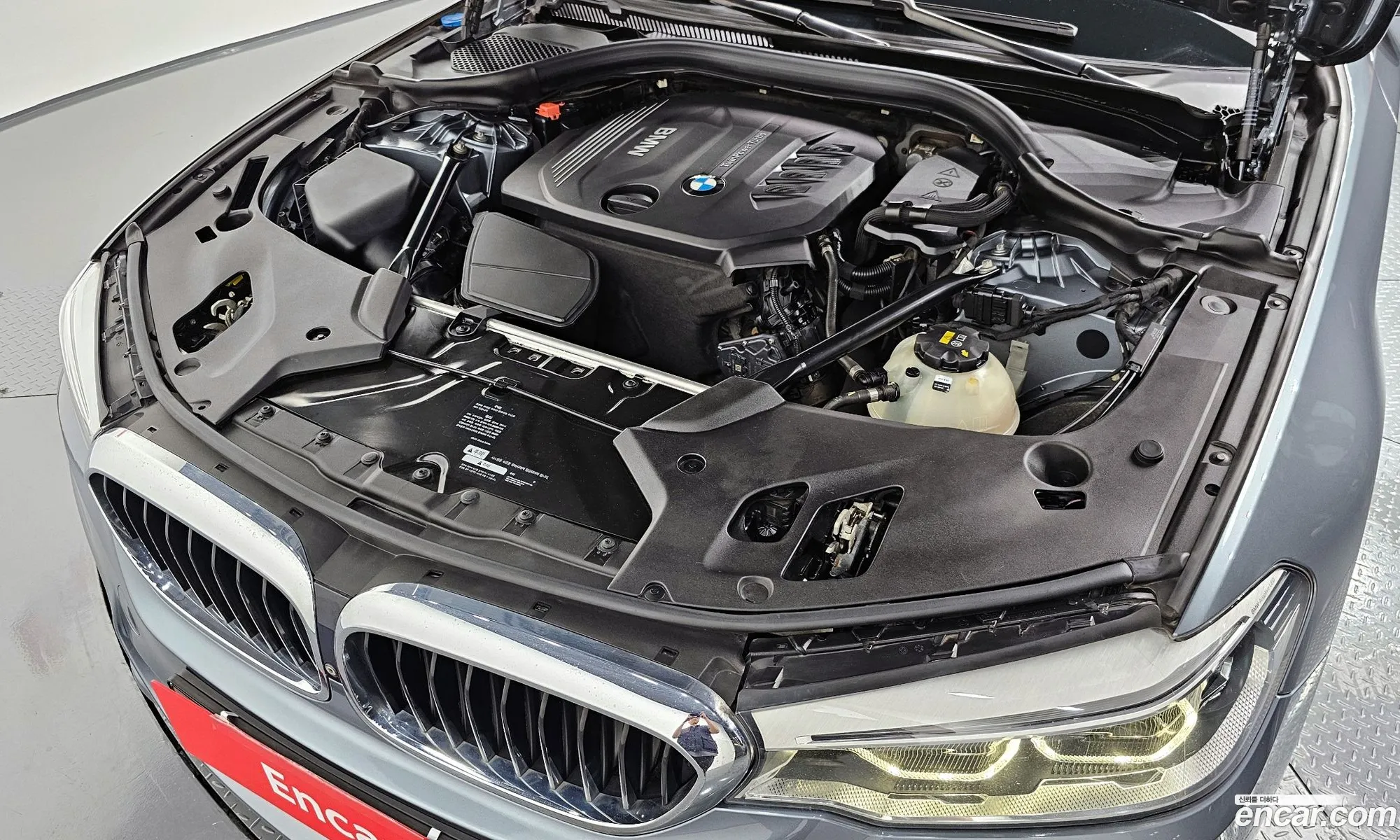 BMW 5 Series G30 520D xDrive M Sport Plus - фотография 7227610