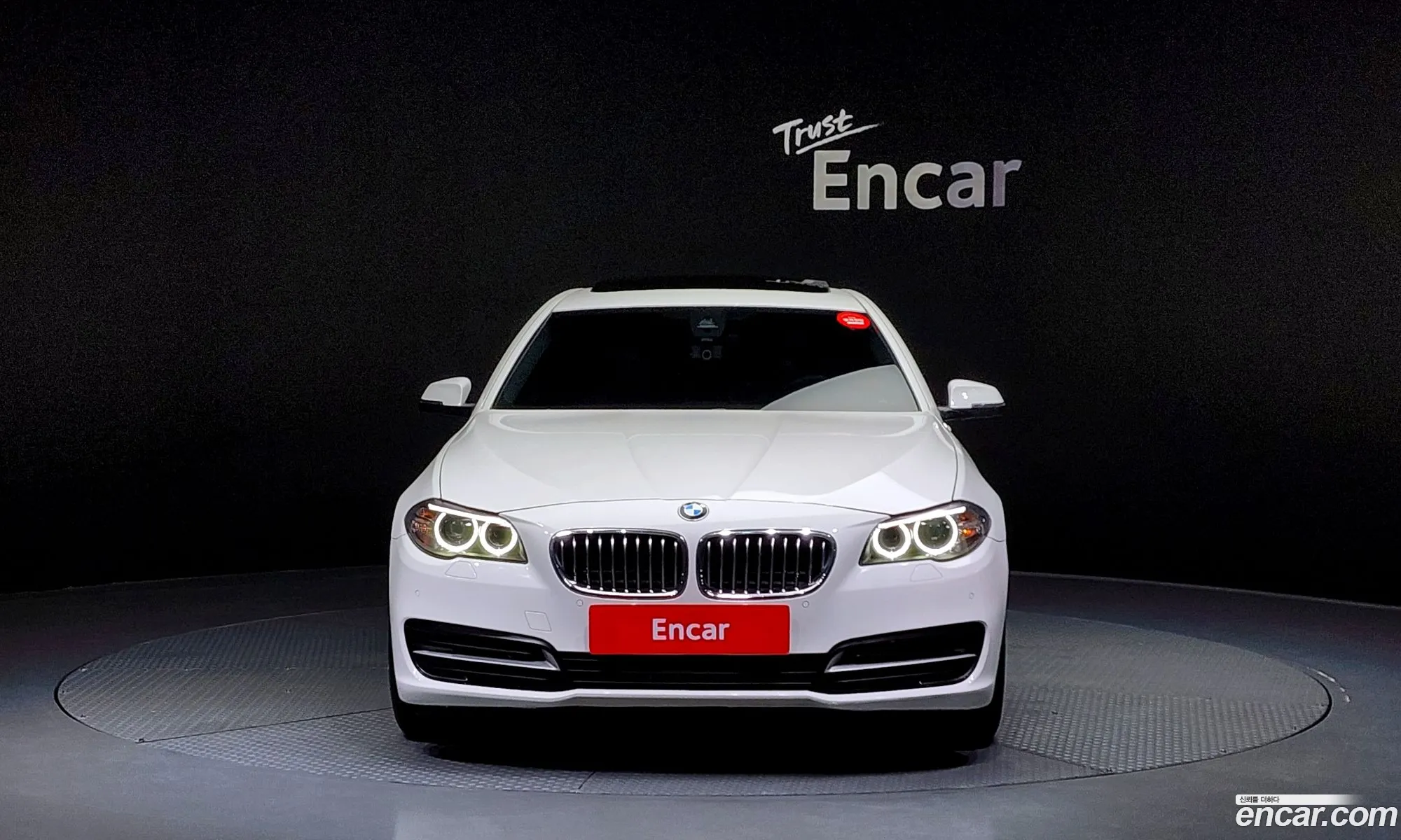 BMW 5 Series F10 520D - фотография 7842997