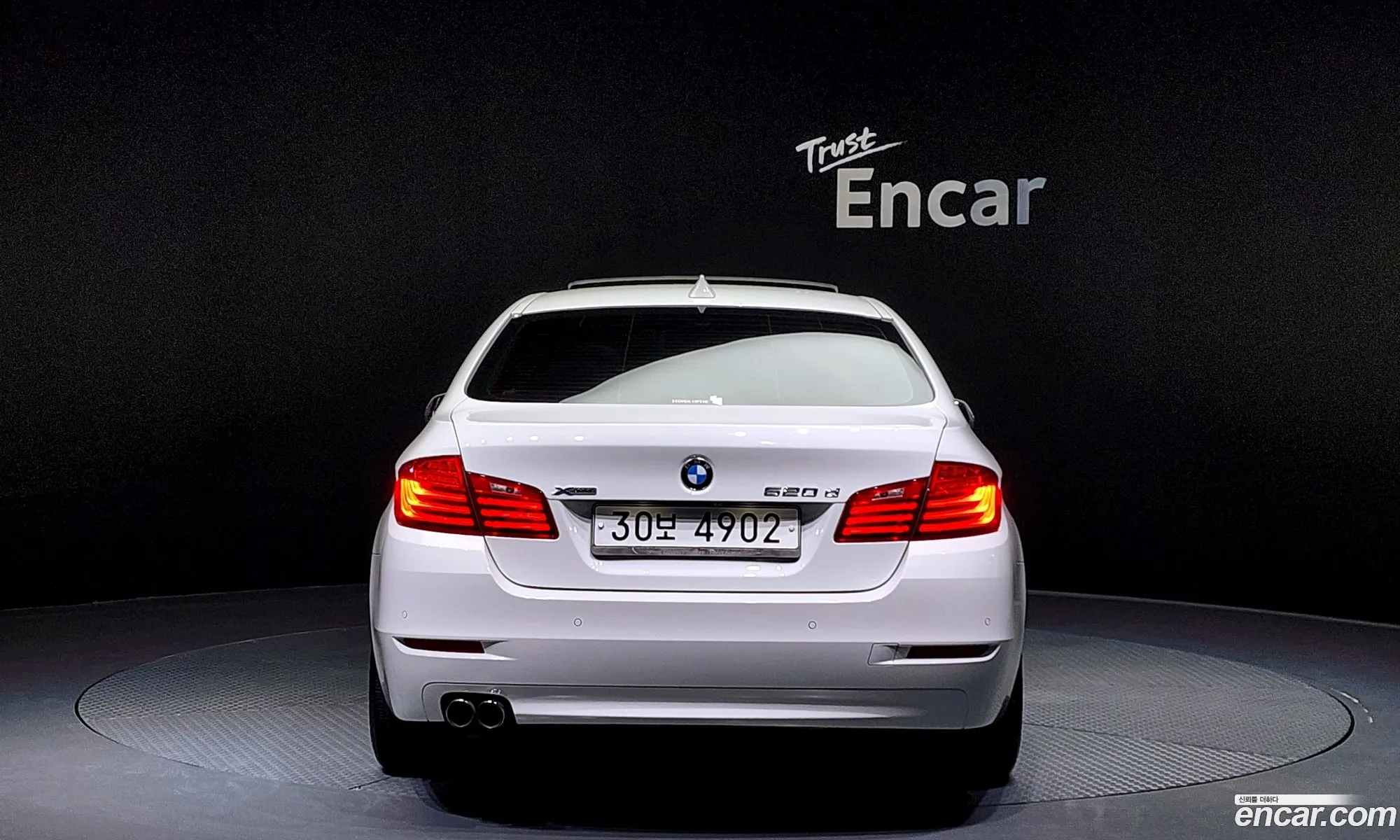 BMW 5 Series F10 520D - фотография 7842998