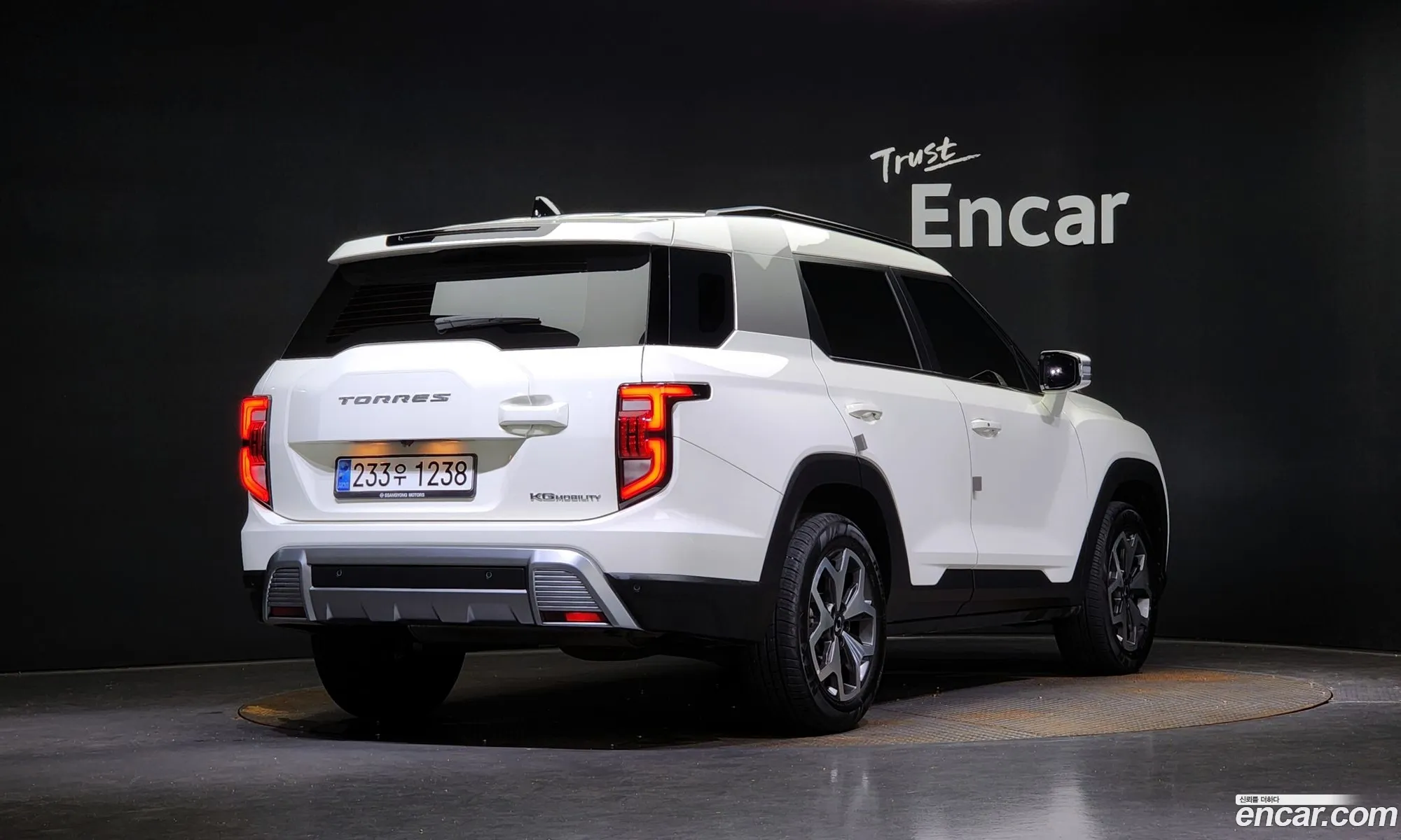 Kg Mobility Ssangyong Torres Gasoline 15 2Wd T7 - фотография 7126649