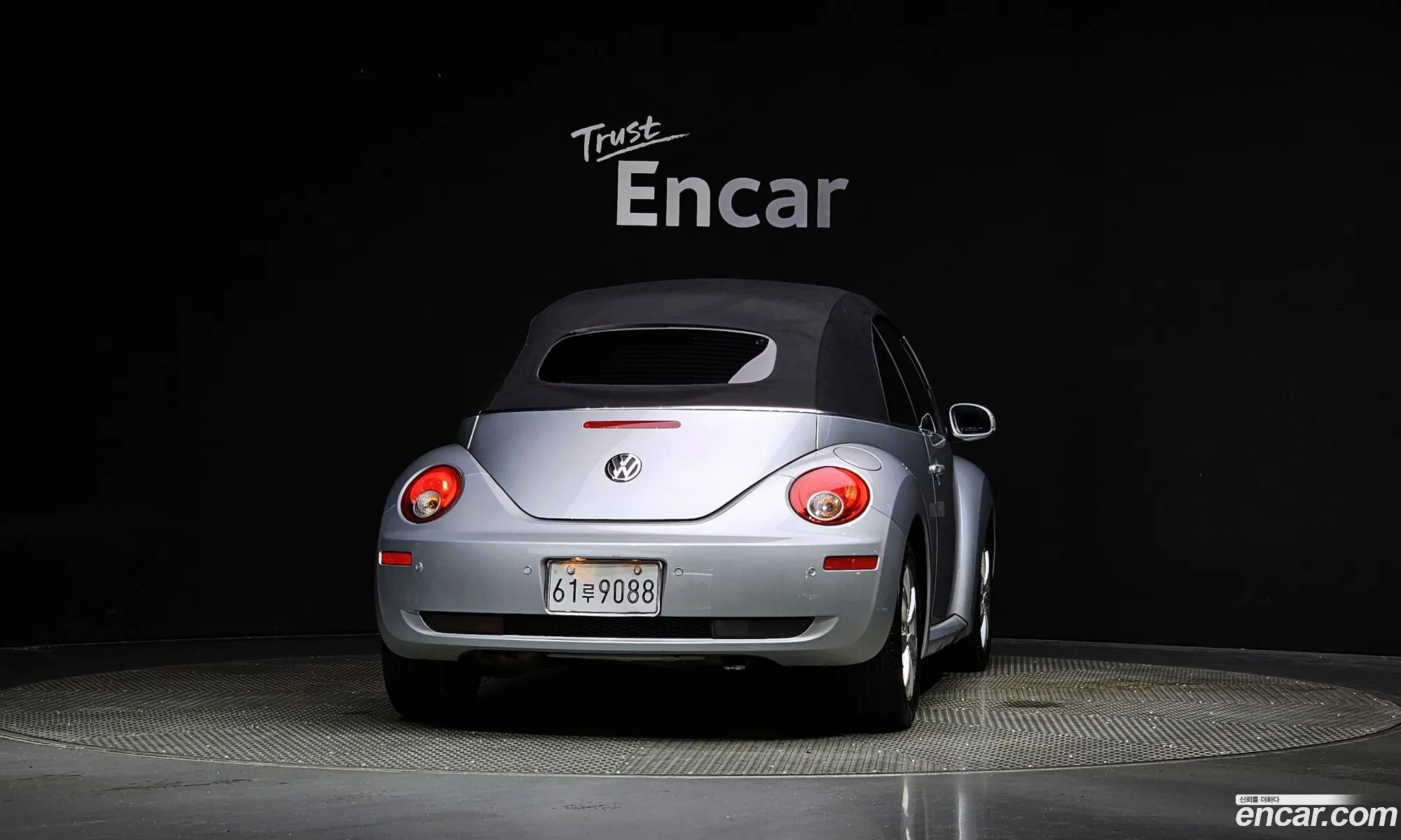 Volkswagen New Beetle 20 Cabriolet 1Y - фотография 12462859