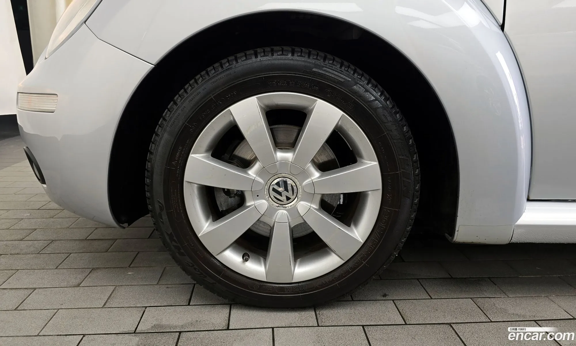 Volkswagen New Beetle 20 Cabriolet 1Y - фотография 12462860