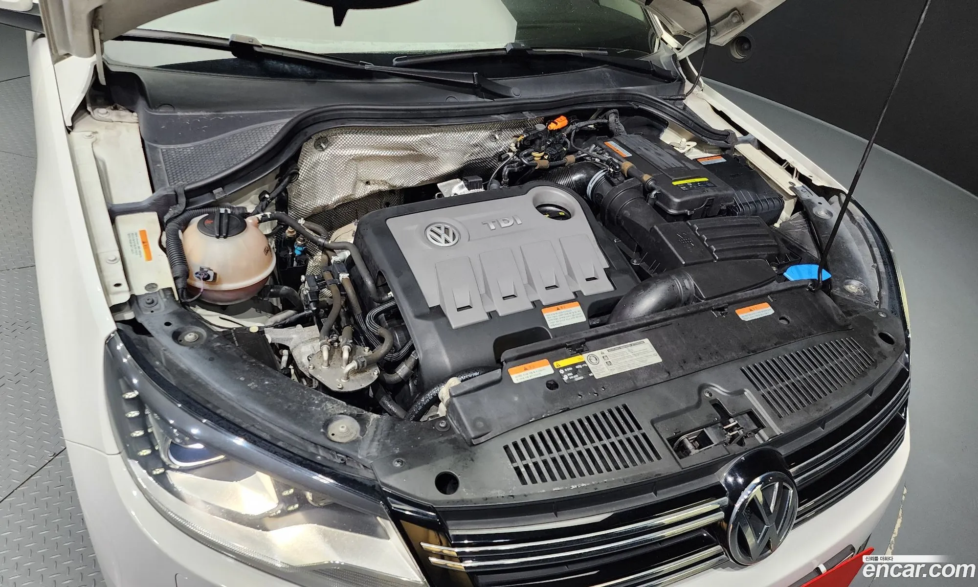 Volkswagen New Tiguan 20 Tdi Comfort 5N - фотография 12462849
