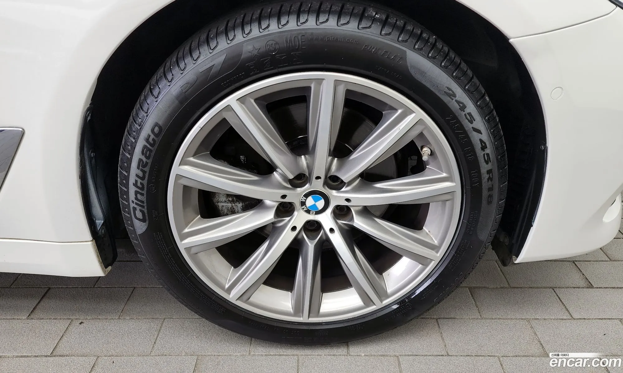 BMW 5 Series G30 520I Luxury - фотография 7171343