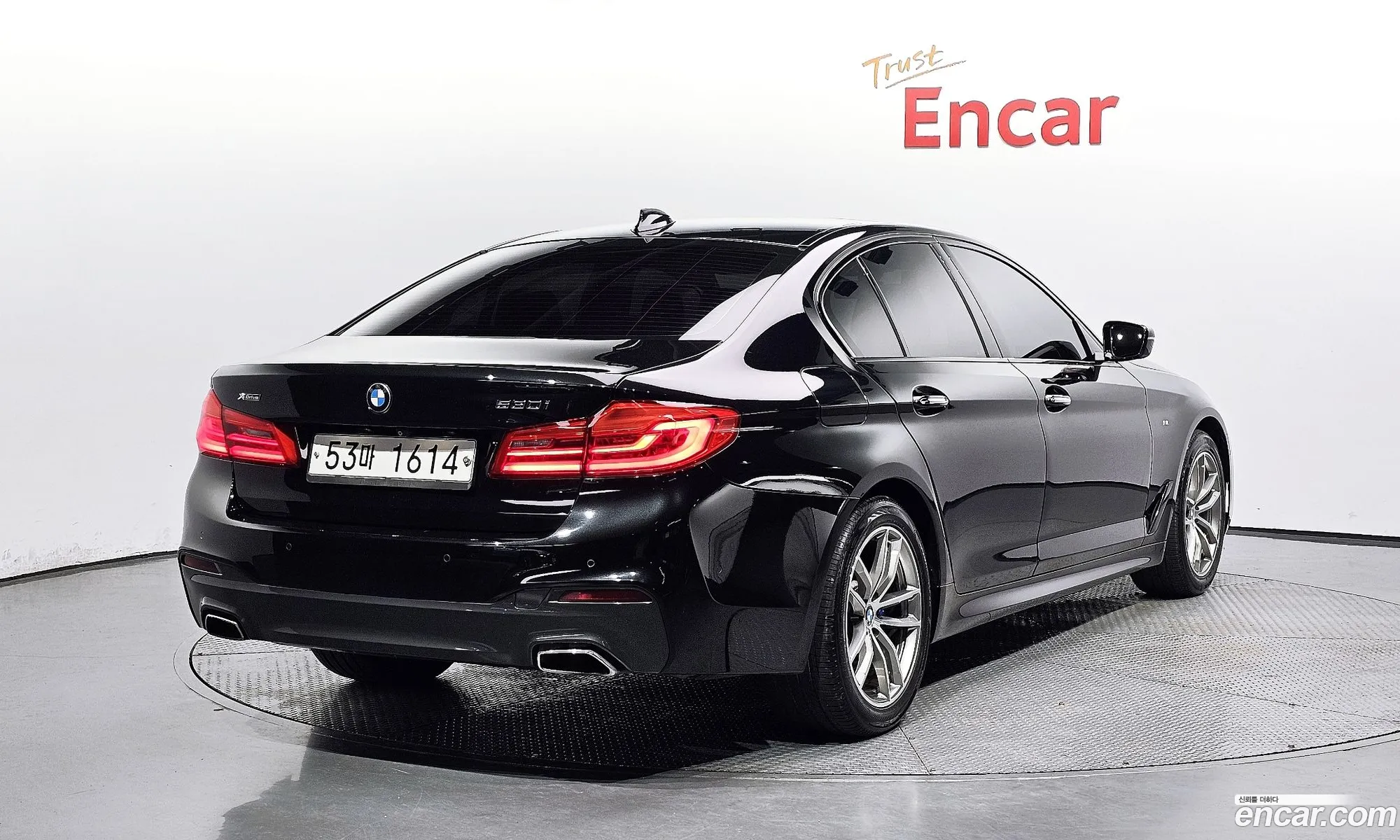 BMW 5 Series G30 530I xDrive M Sport Plus - фотография 12002013