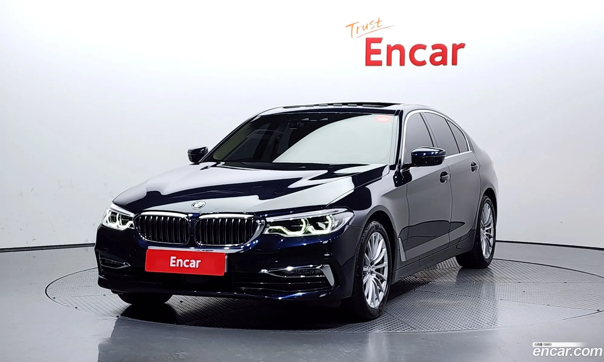 BMW 5 Series G30 520I Luxury - фотография 14054845