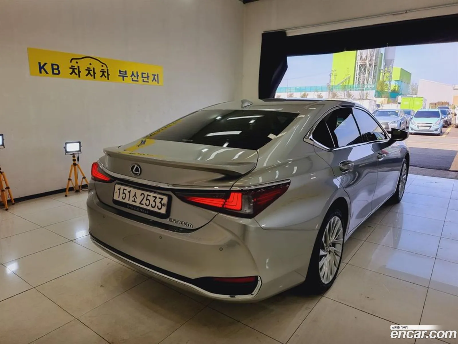 Lexus Es300H 7Th Generation Luxury Plus - фотография 6585619