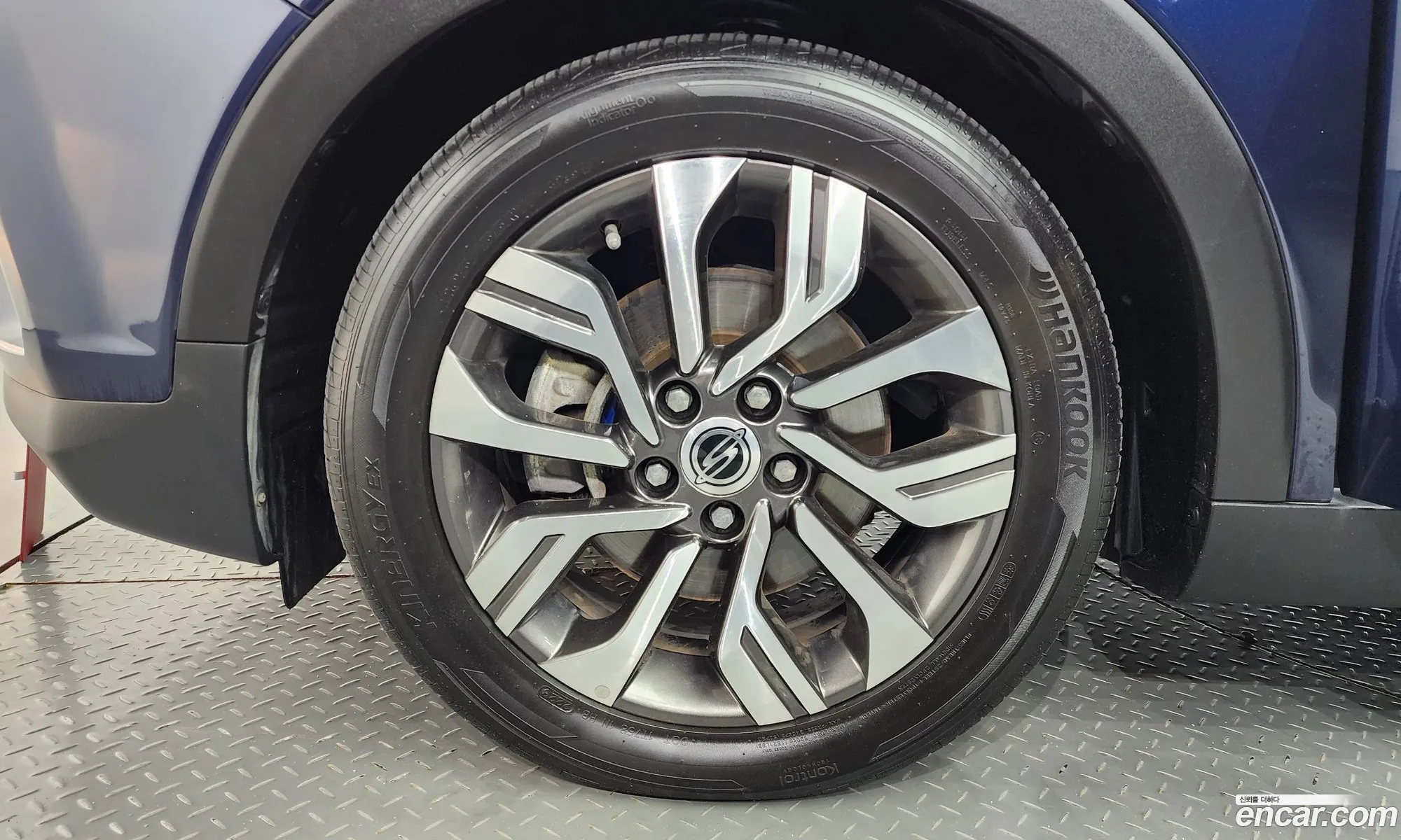 Kg Mobility Ssangyong Tivoli Armor Diesel Vx 4Wd - фотография 8036814