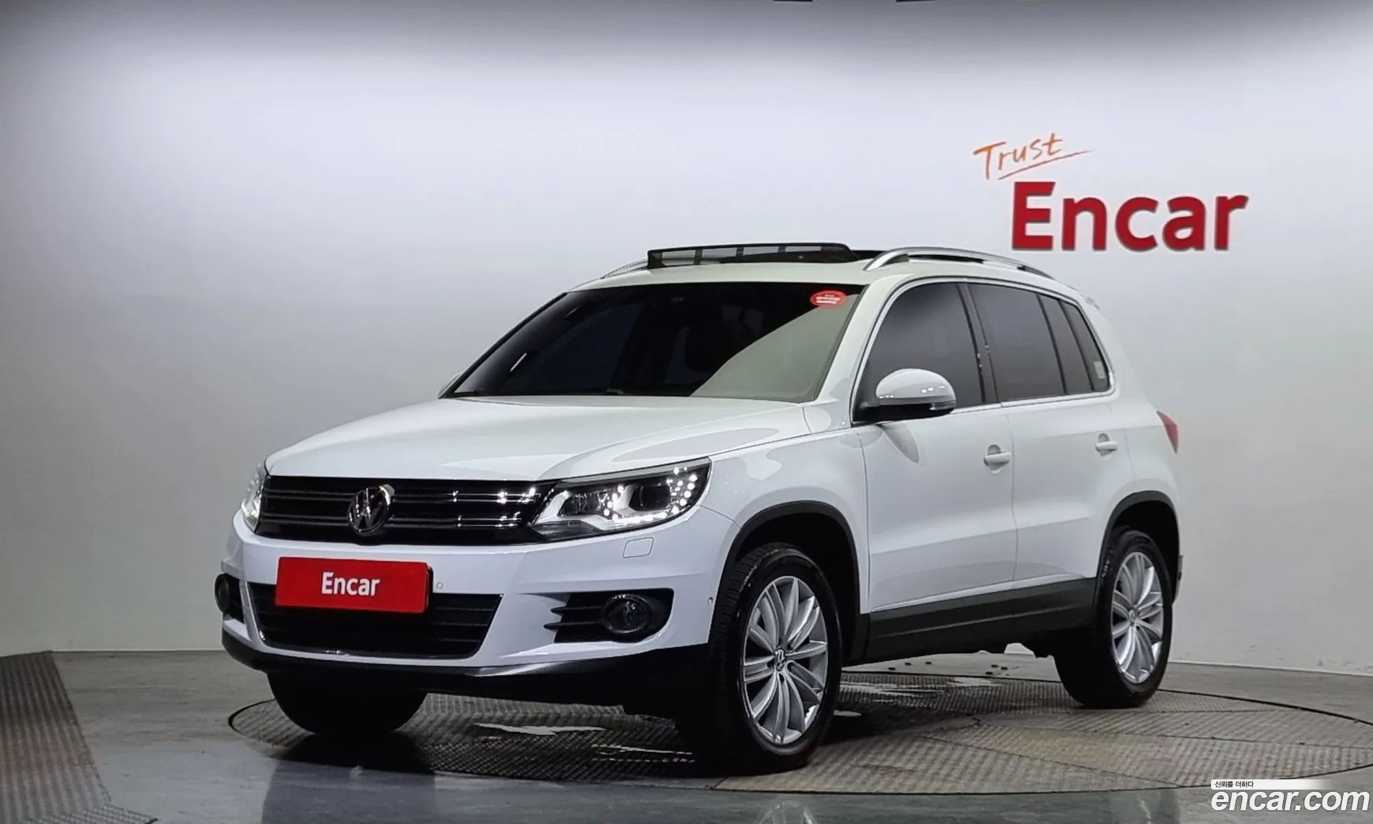 Volkswagen New Tiguan 20 Tdi Premium 5N - фотография 12462819