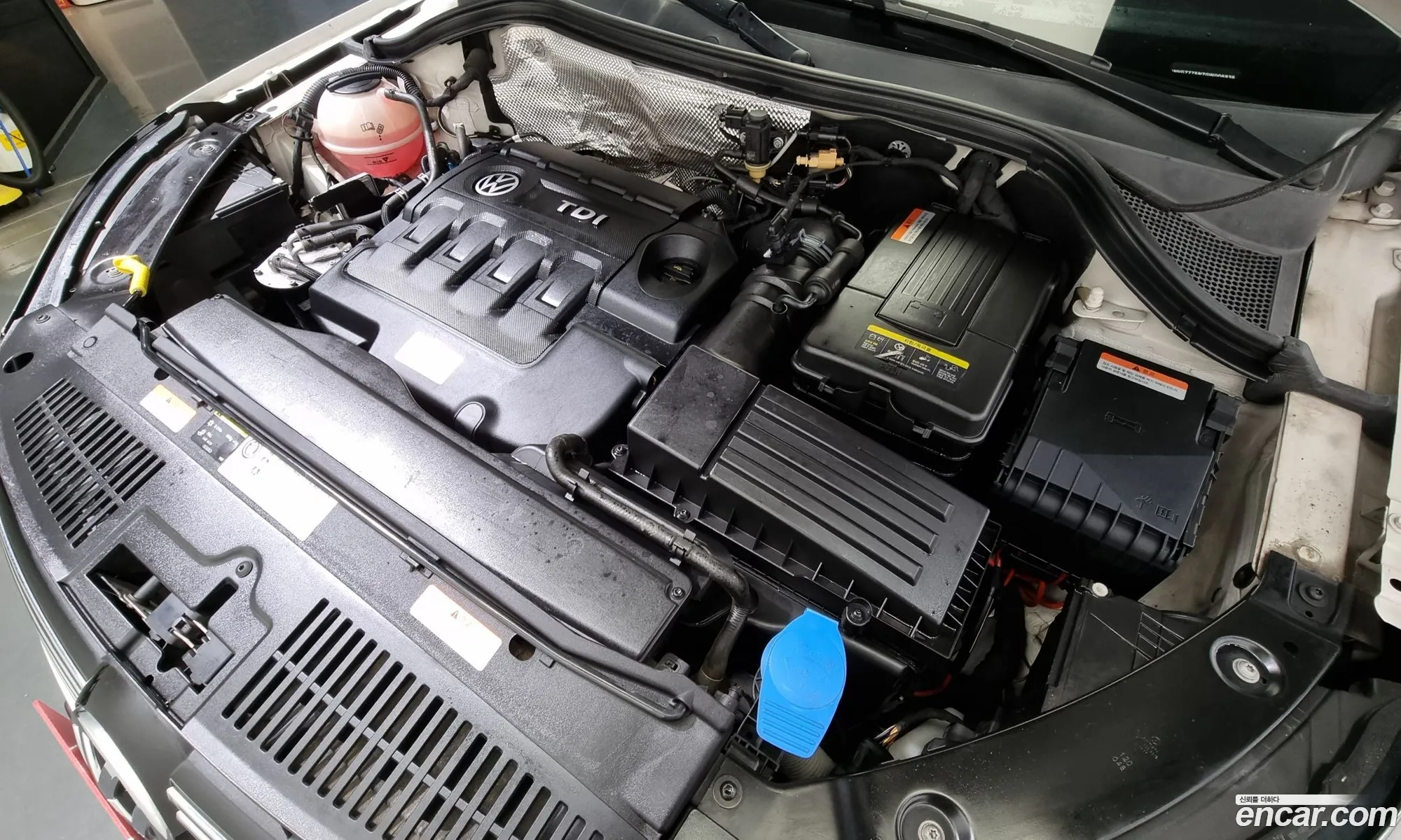 Volkswagen New Tiguan 20 Tdi Premium 5N - фотография 12462824