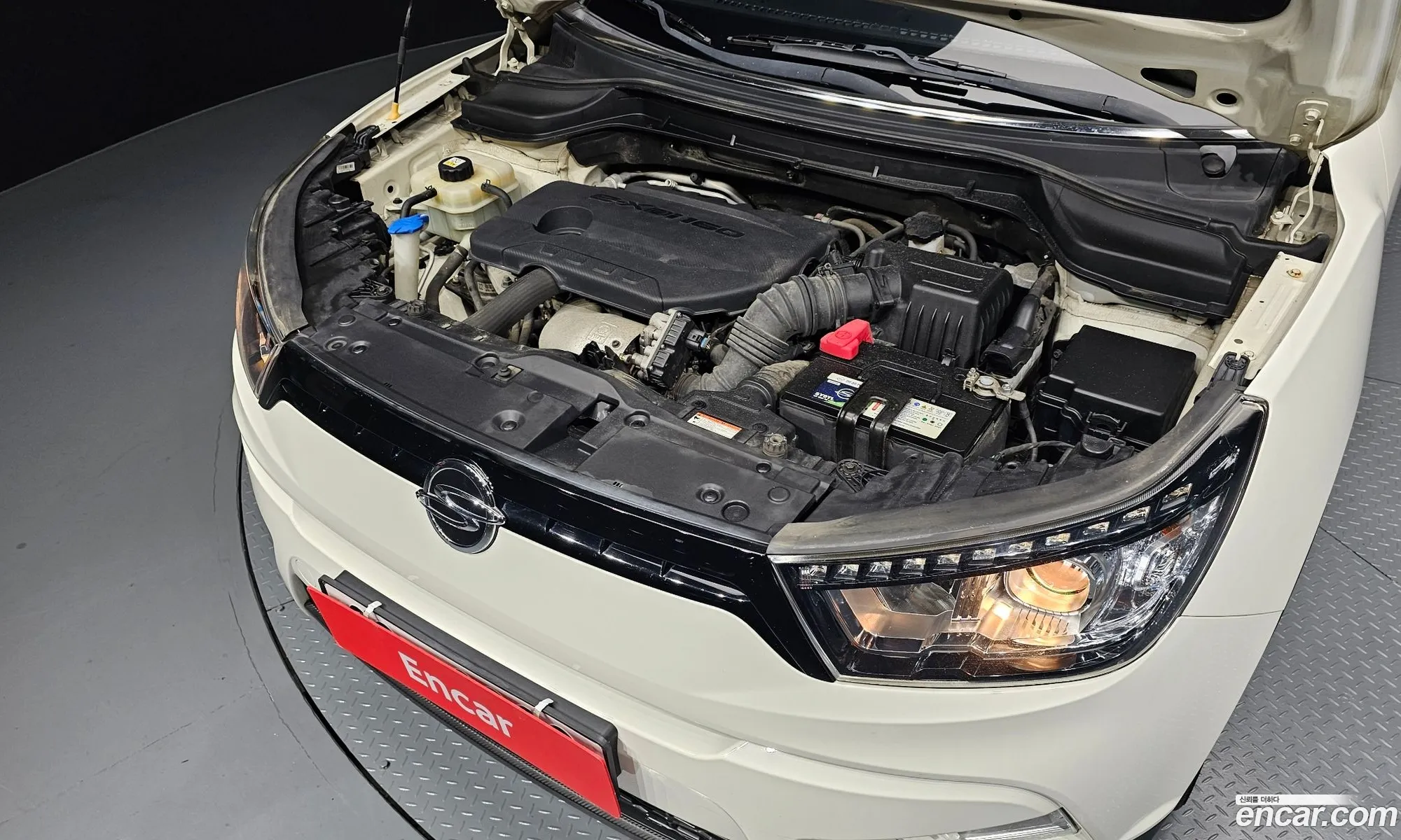 Kg Mobility Ssangyong Tivoli Diesel Vx 2Wd - фотография 7448916