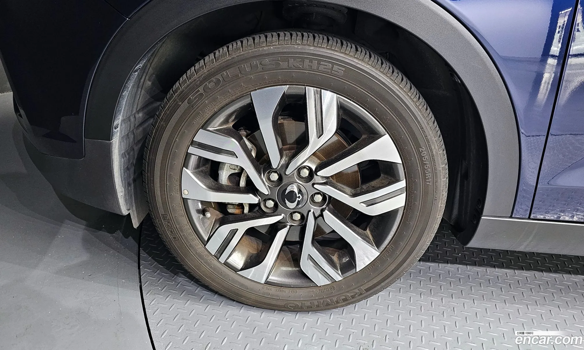 Kg Mobility Ssangyong Tivoli Armor Gear Plus 2Wd - фотография 7533366