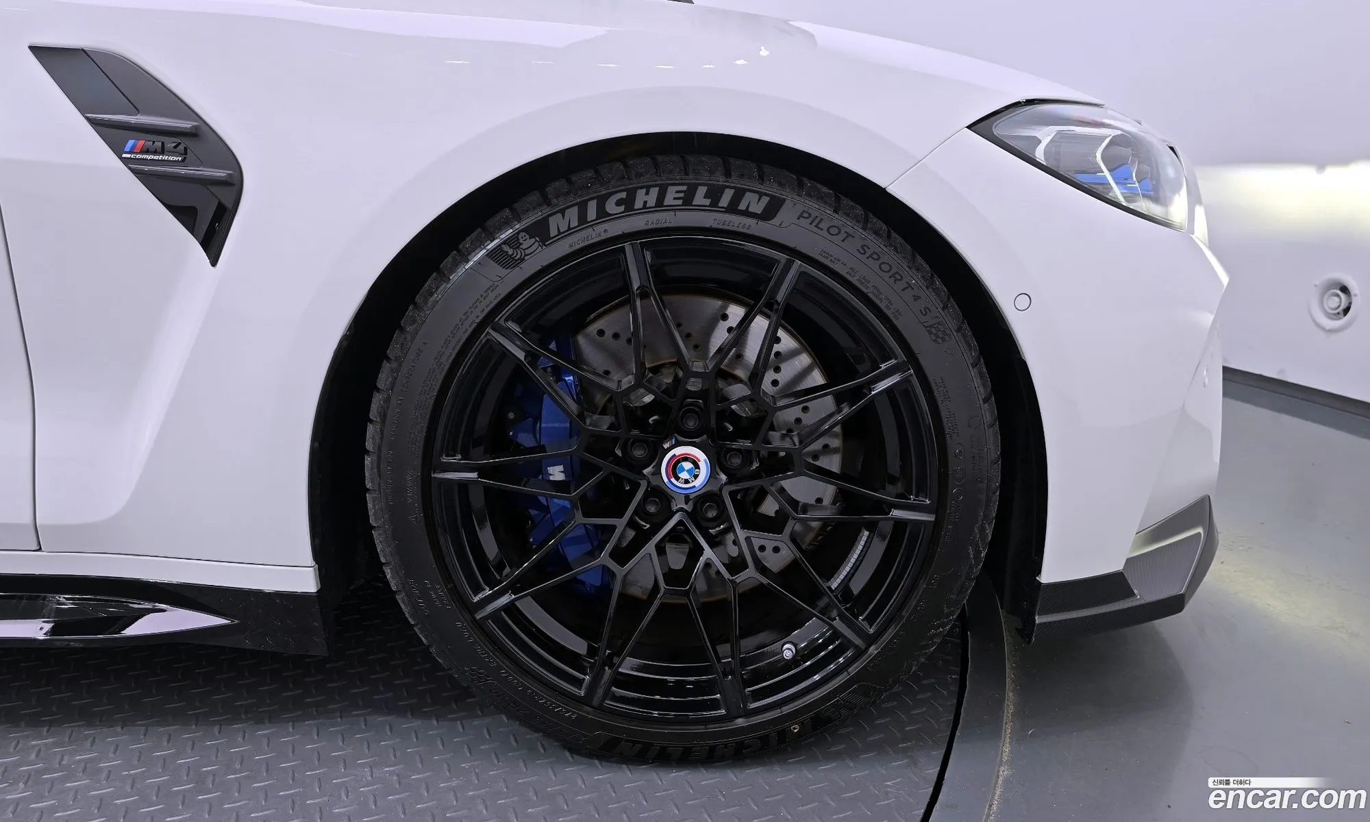 BMW M4 G82 M4 Competition M xDrive - фотография 12443322