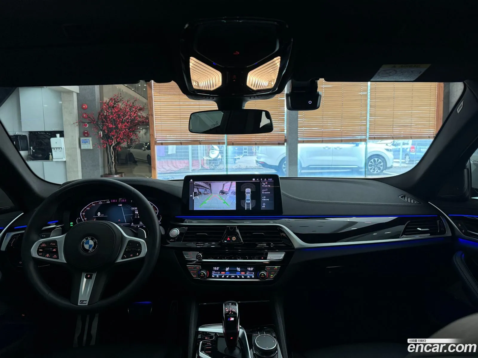 BMW 5 Series G30 530I M Sports - фотография 8486278