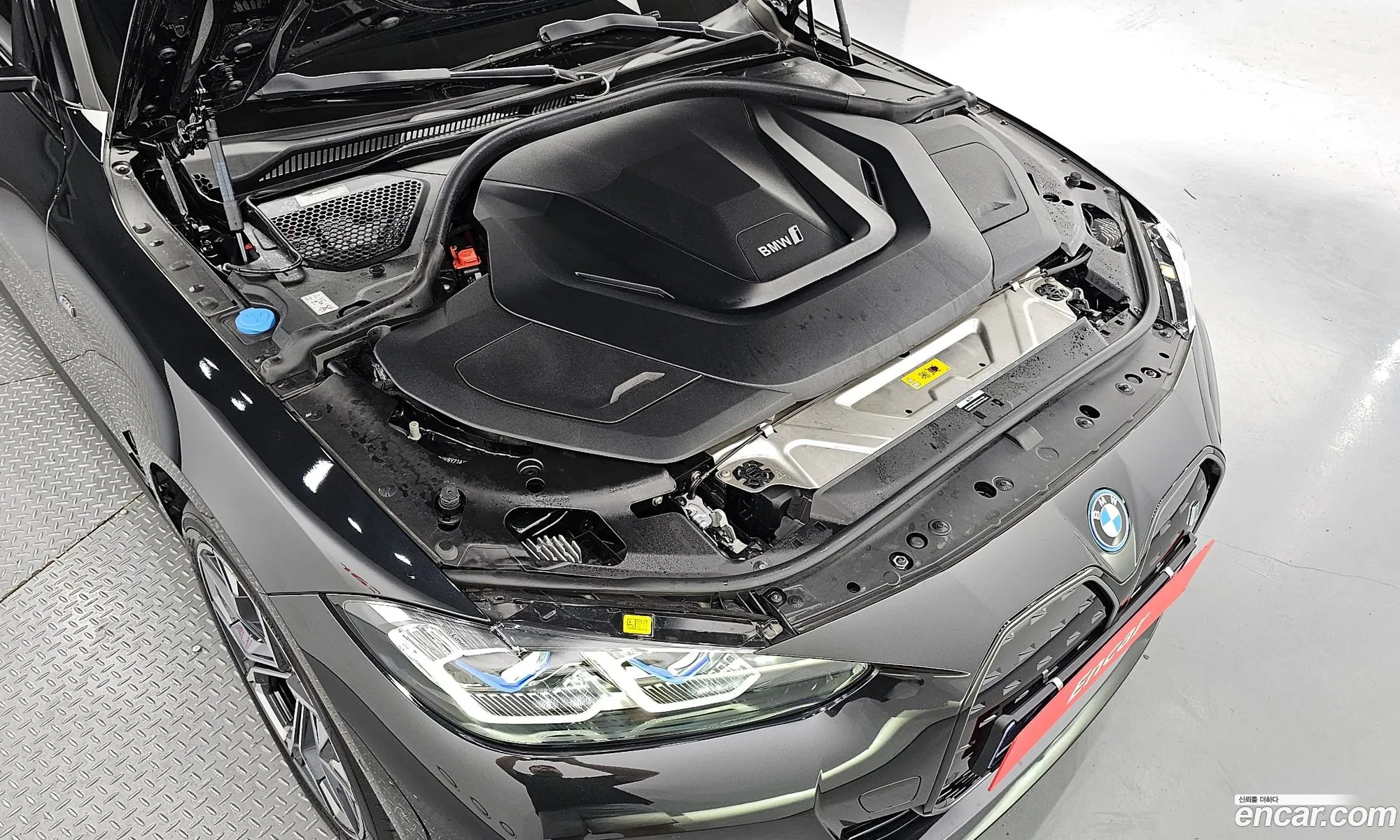 BMW I4 Edrive40 M Sports Pro - фотография 6853679
