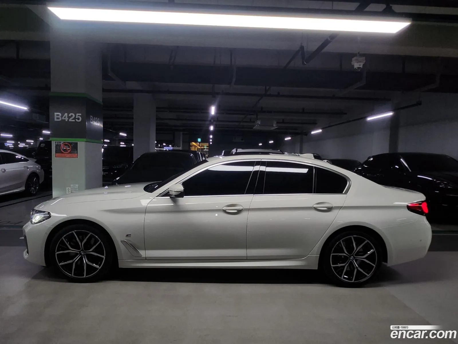 BMW 5 Series G30 530I M Sports - фотография 12002087
