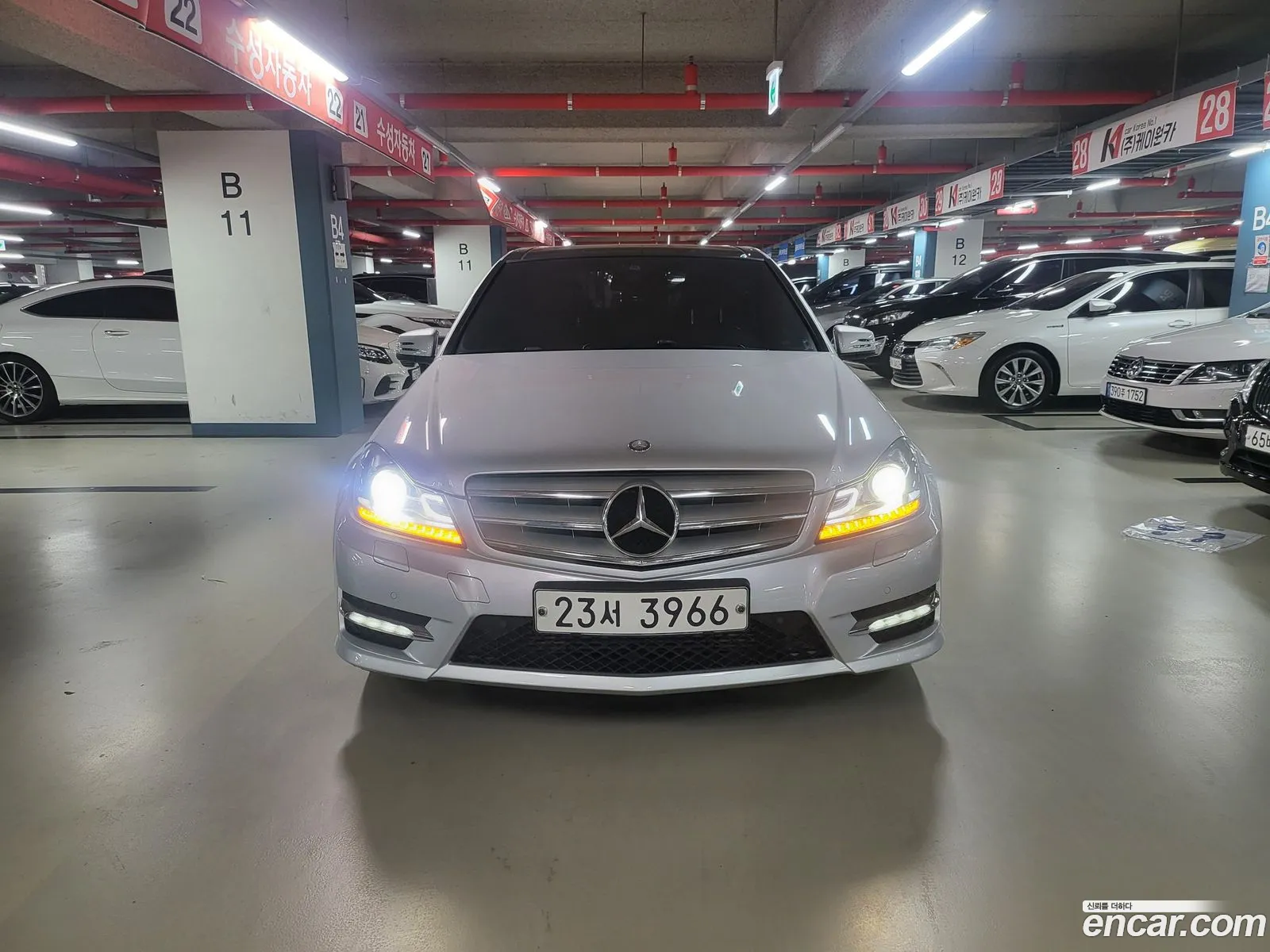 Mercedes C-Class W204 C200 Cgi Avant-Garde Style Package - фотография 19655902