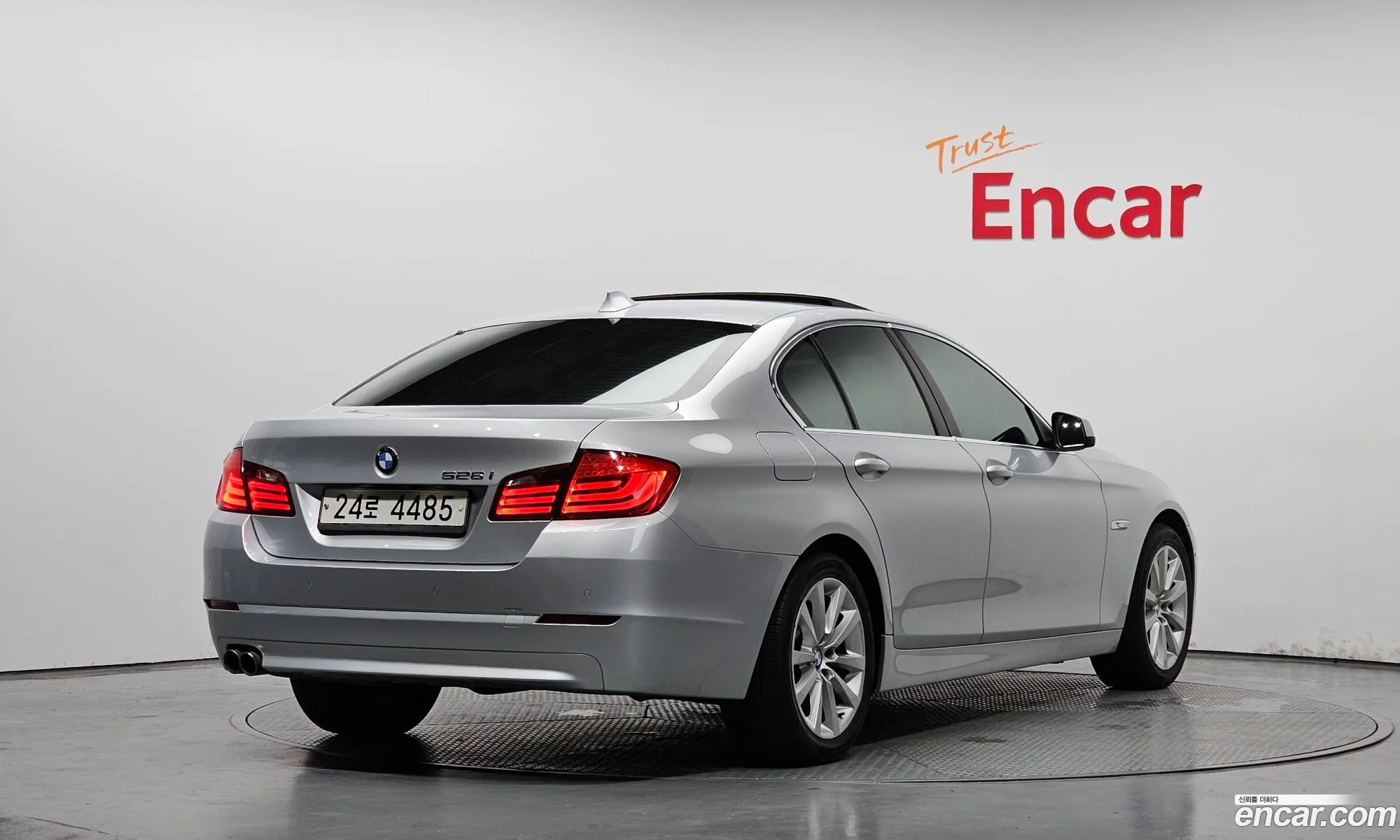 BMW 5 Series F10 528I - фотография 8082356