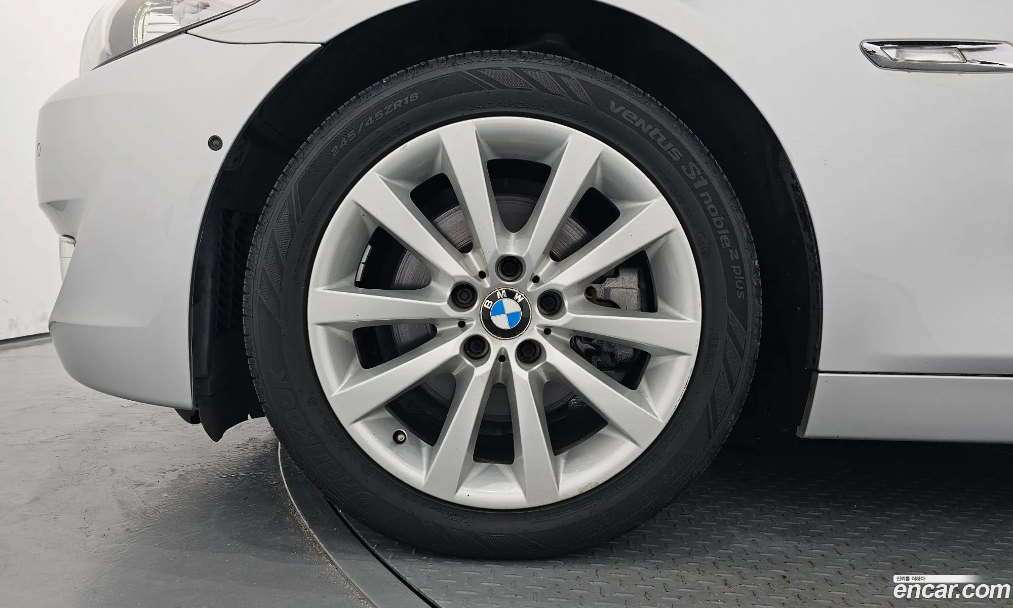 BMW 5 Series F10 528I - фотография 8082359