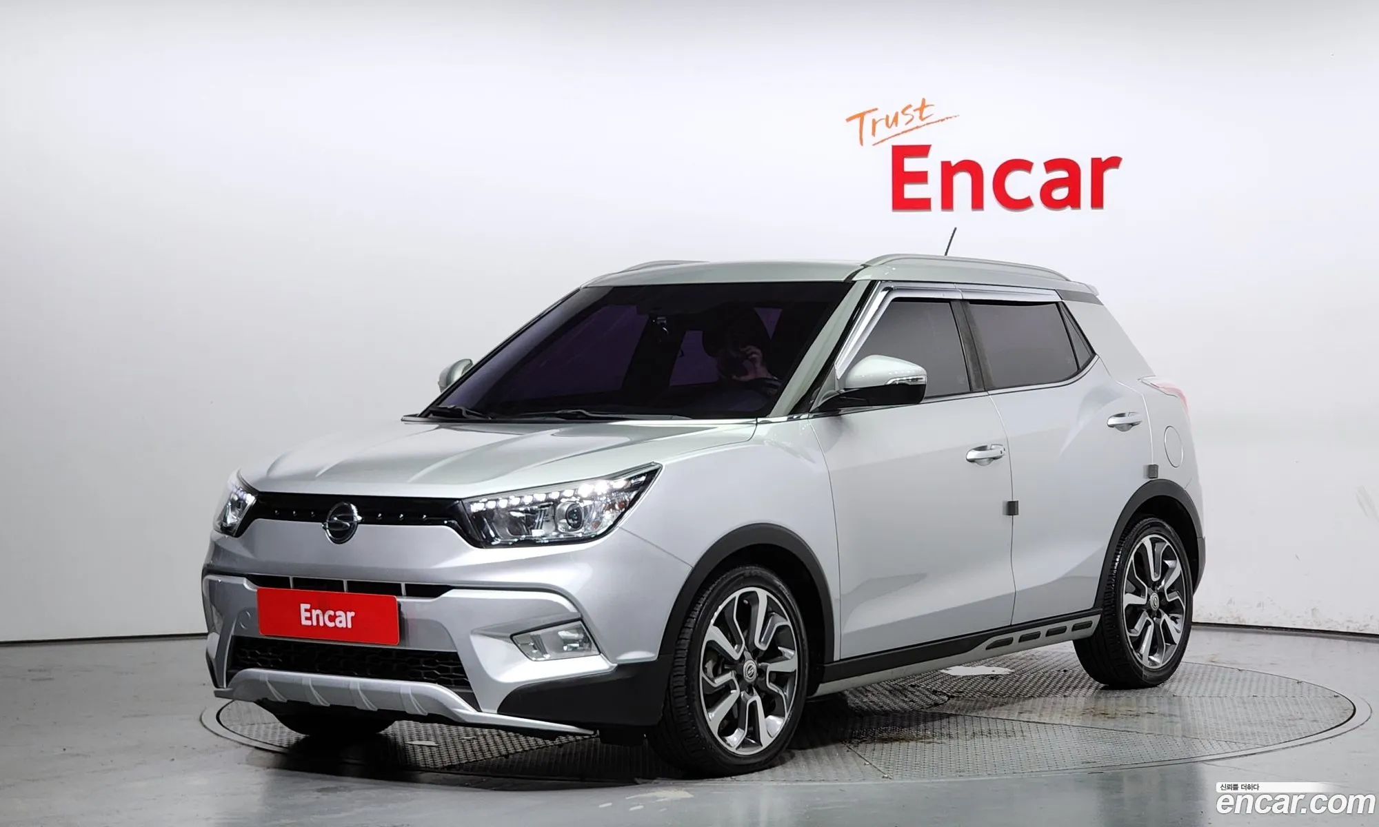 Kg Mobility Ssangyong Tivoli Diesel Lx 2Wd - фотография 6878134